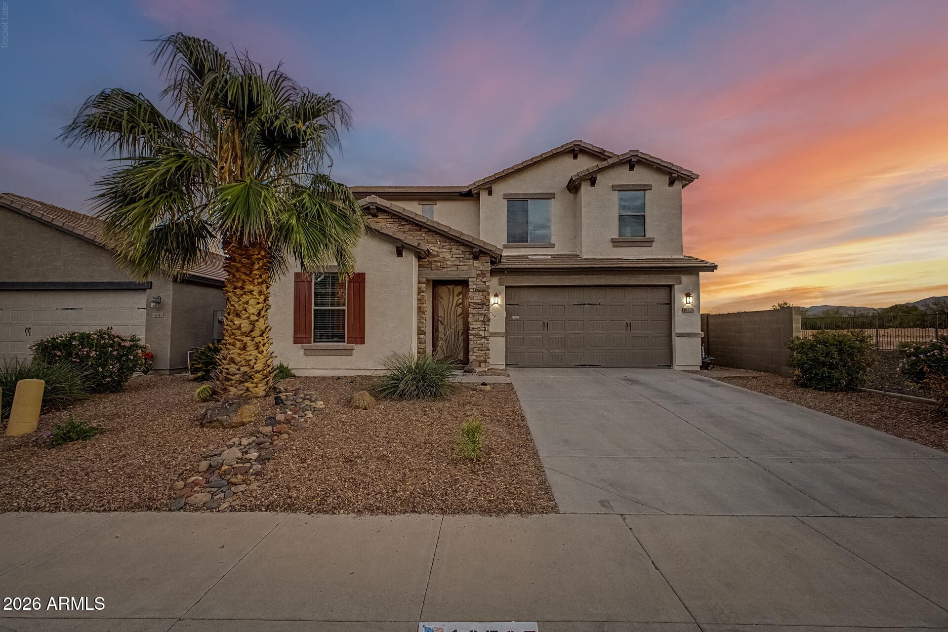 18527 W Surprise Farms Loop N — photo 3