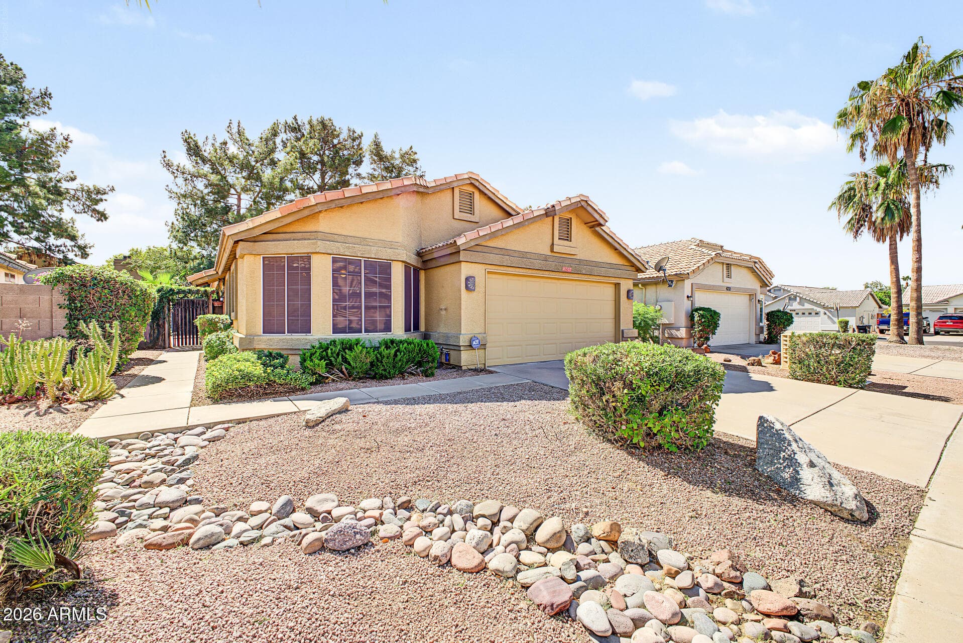 4237 E Morrow Drive — photo 3