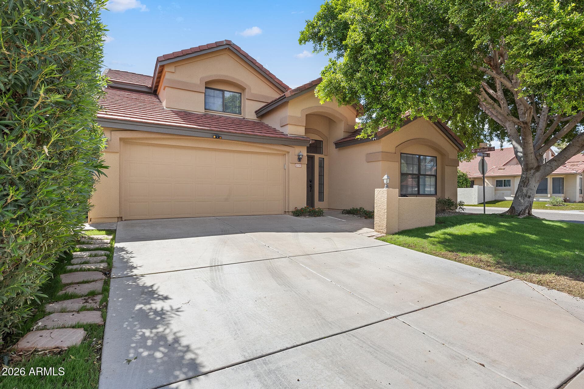 5737 W Ivanhoe Street — photo 2