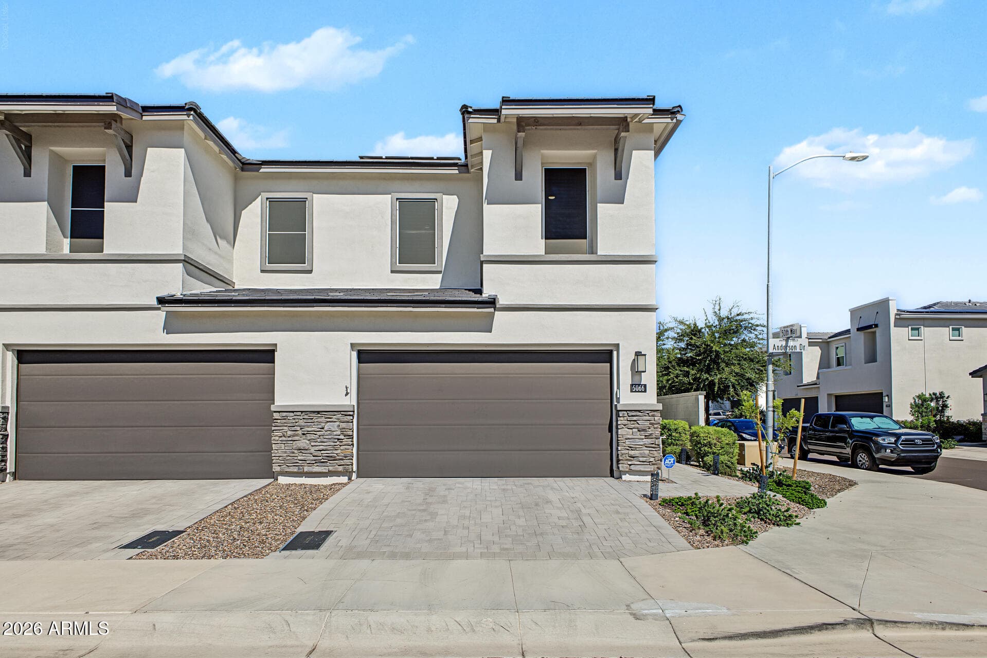 5066 E Anderson Drive — photo 2