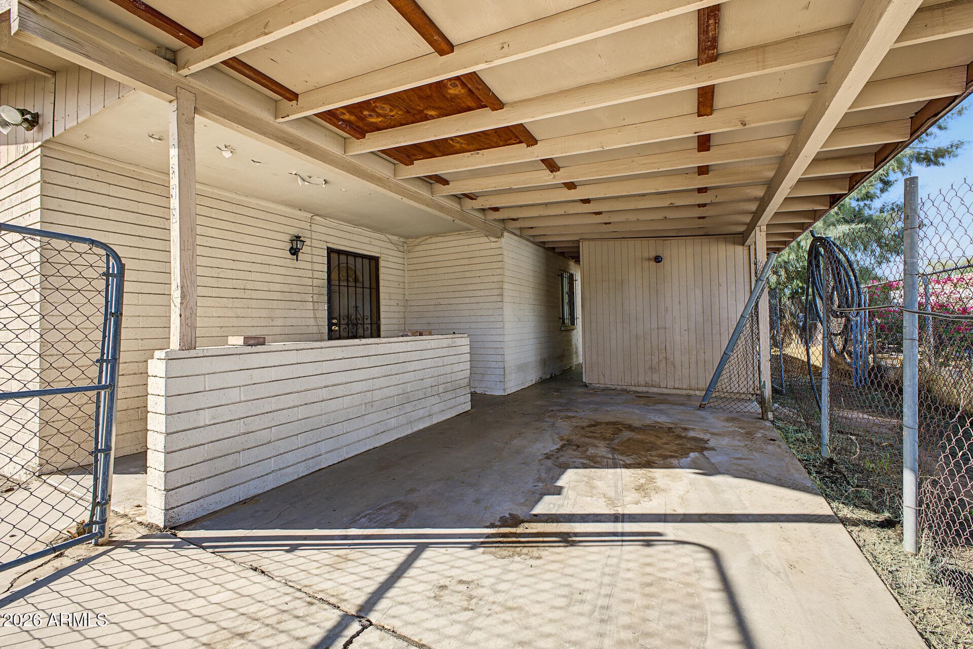 1138 W Apache Street — photo 8