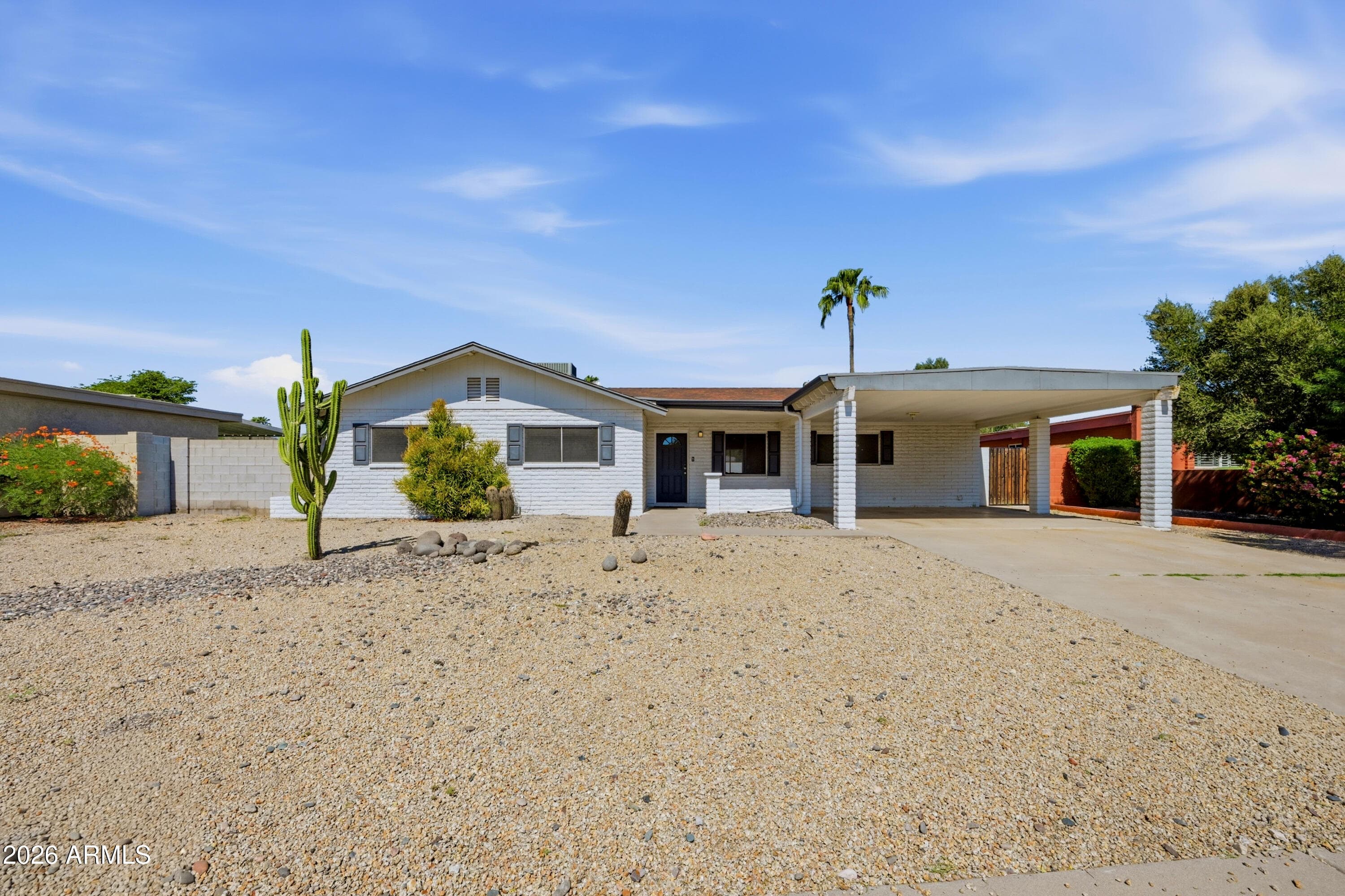 3040 E Dahlia Drive — photo 2