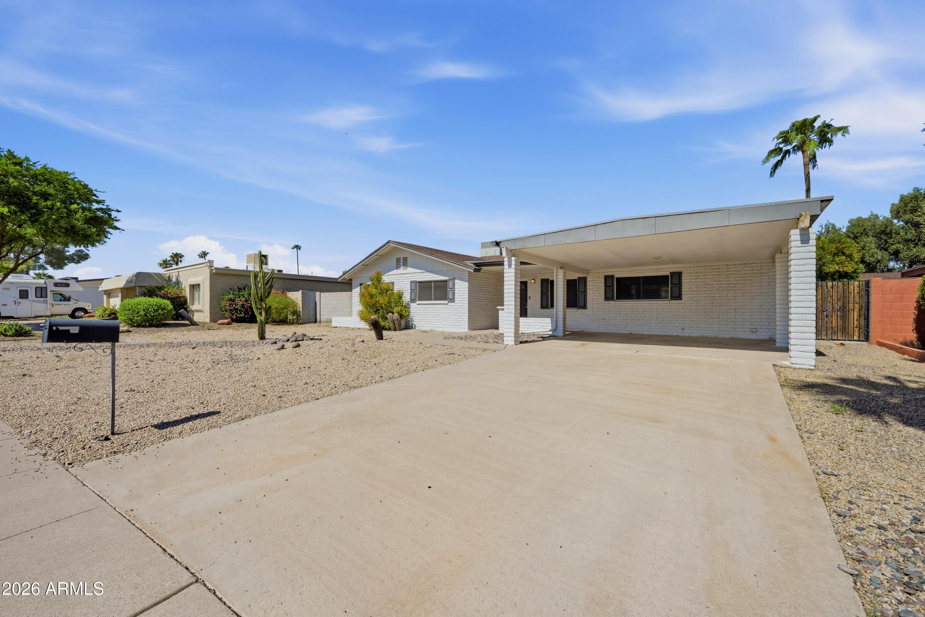 3040 E Dahlia Drive — photo 3