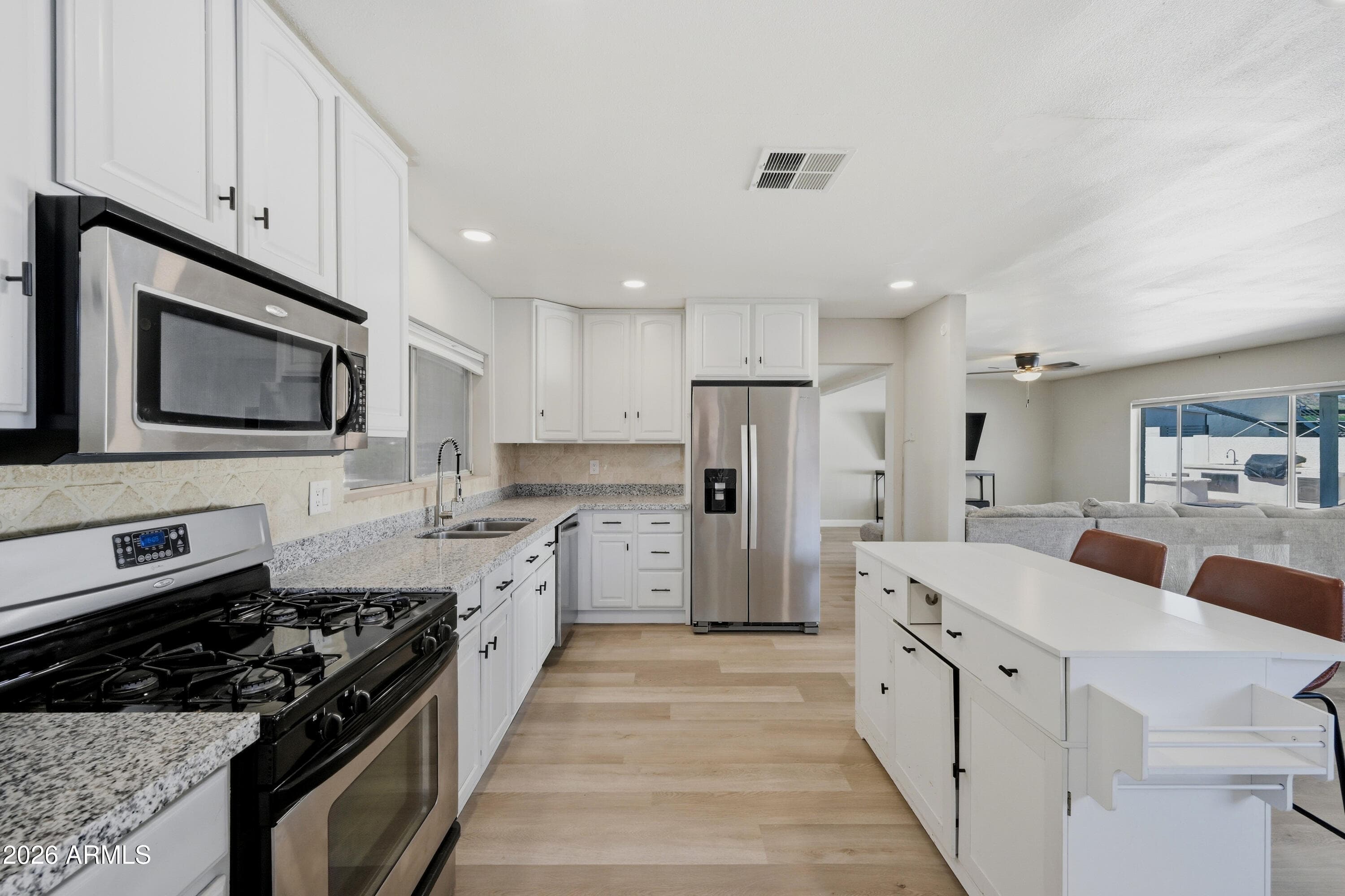 3040 E Dahlia Drive — photo 7