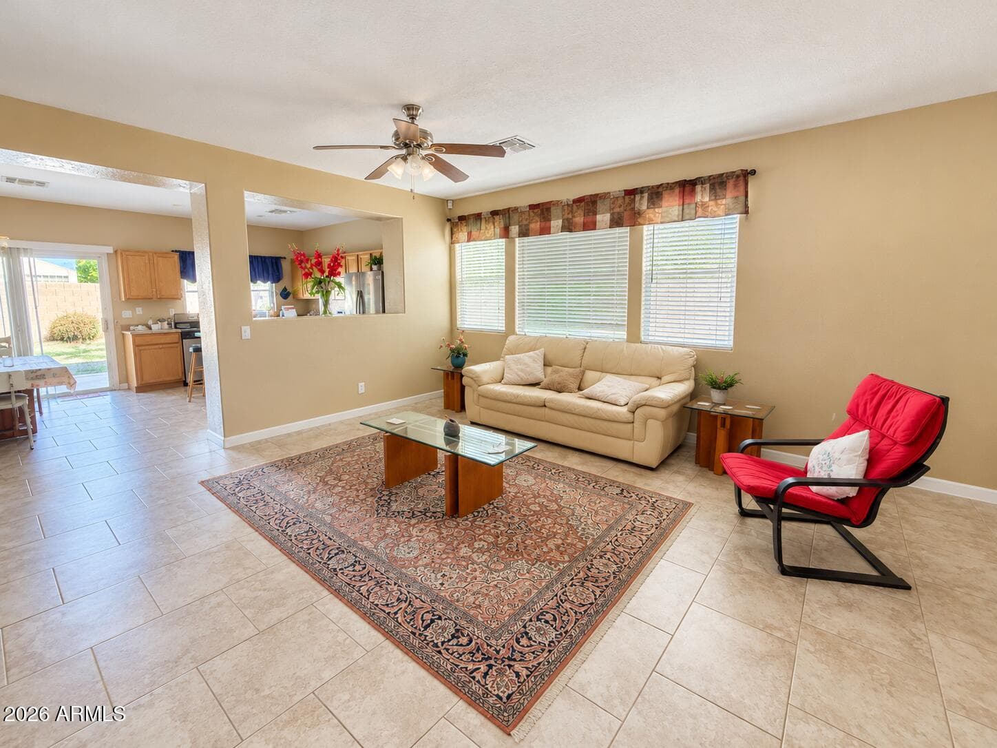 8118 W Harmony Lane — photo 2