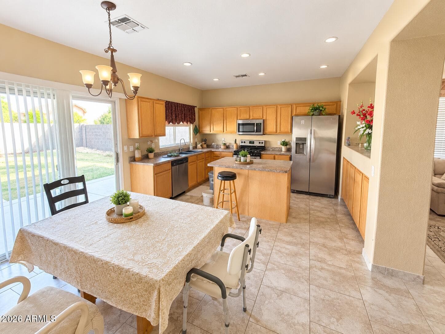 8118 W Harmony Lane — photo 4