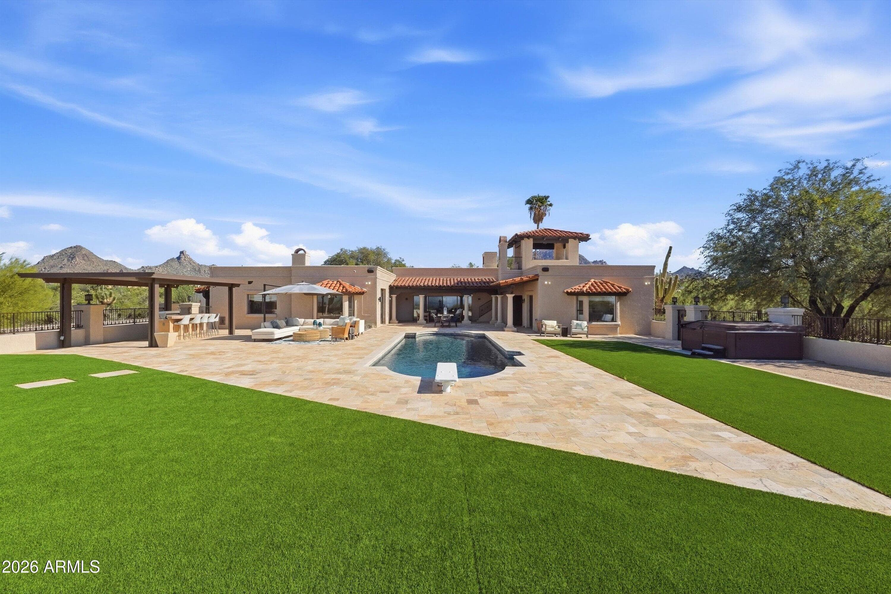 9735 E Vereda Solana Drive — photo 2