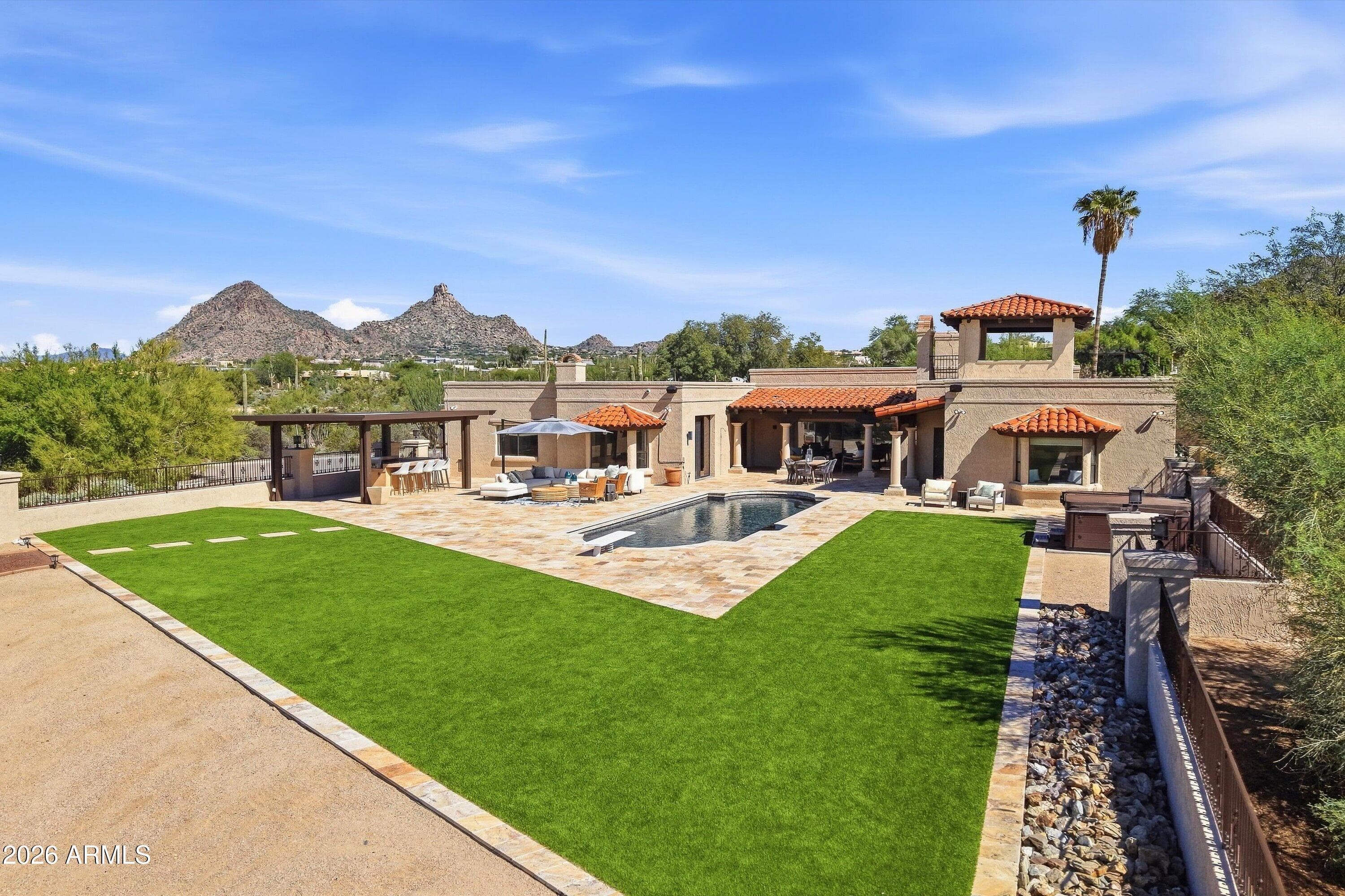 9735 E Vereda Solana Drive — photo 3
