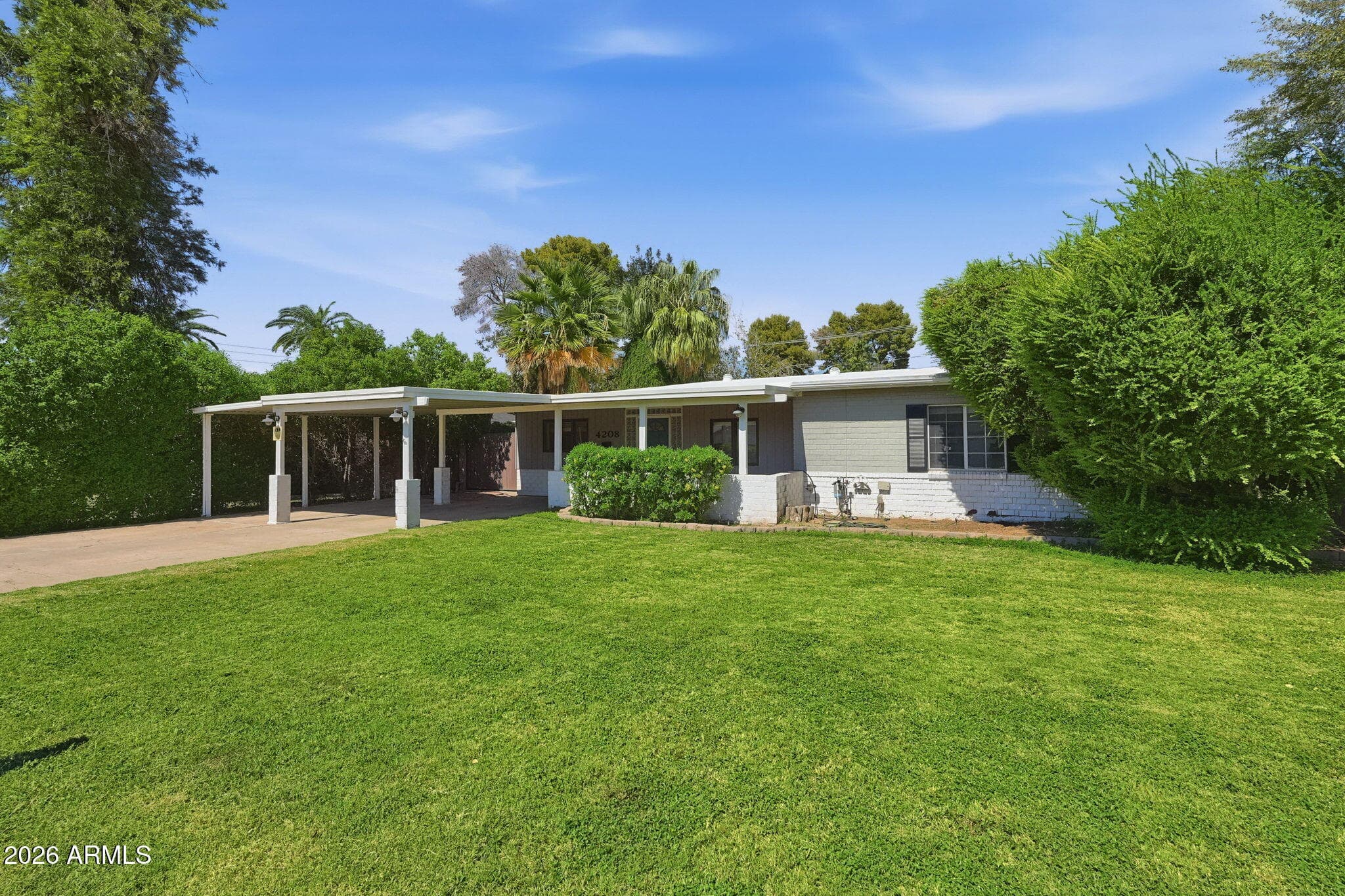 4208 E Wilshire Drive