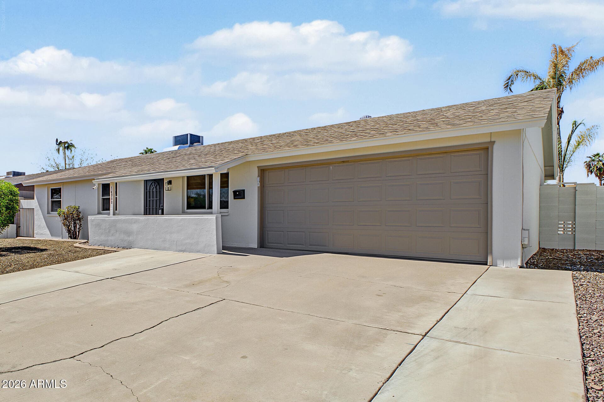 14008 N 37th Place — photo 4