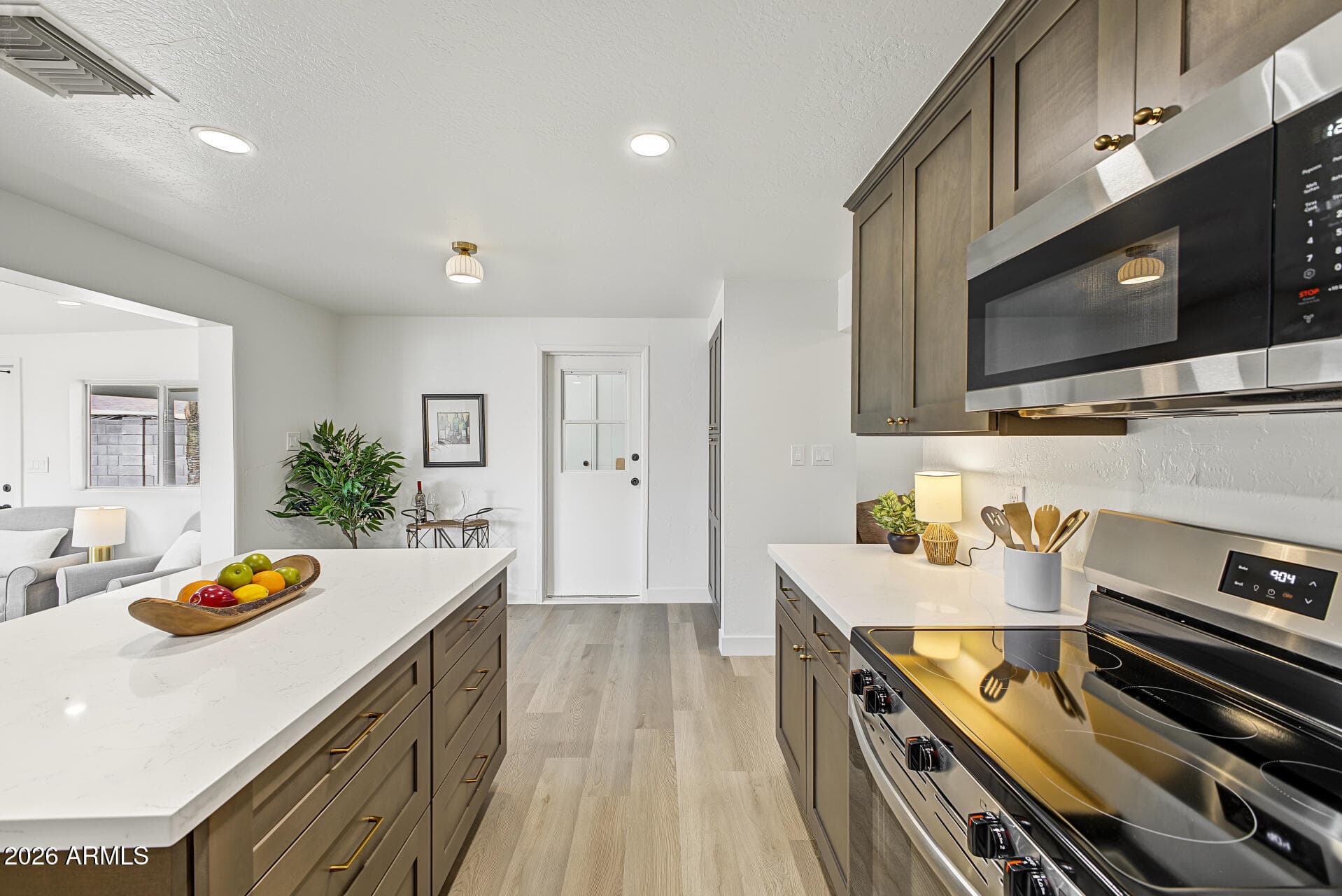 14008 N 37th Place — photo 8