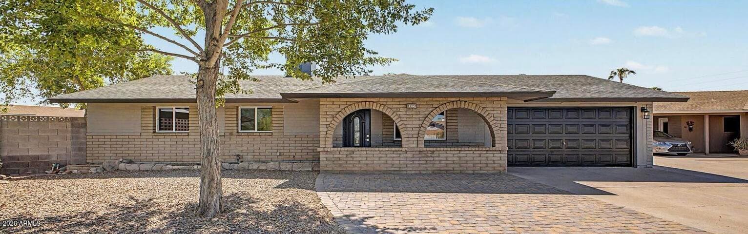 1273 W La Jolla Drive