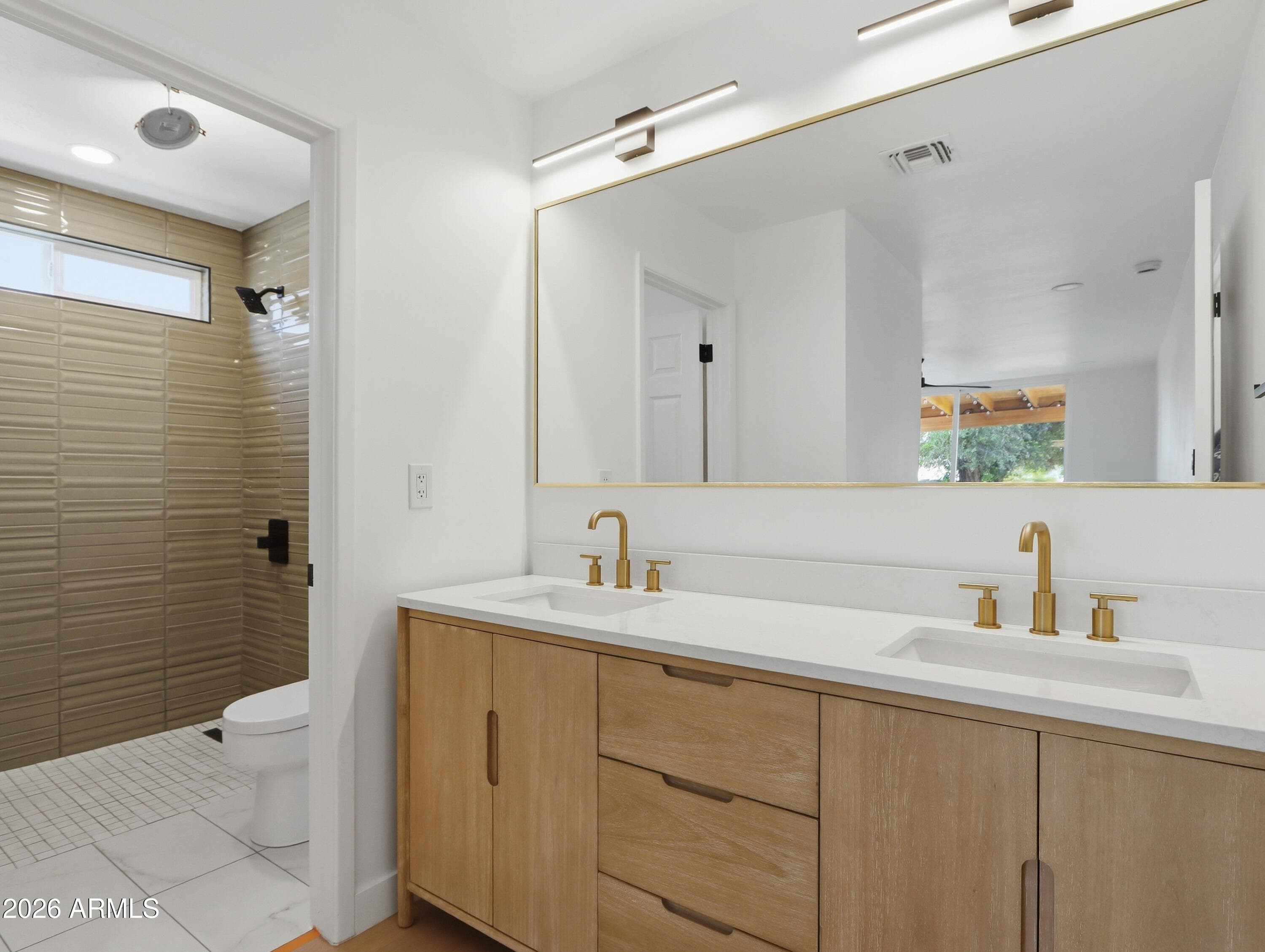 6875 E Kings Avenue — photo 4