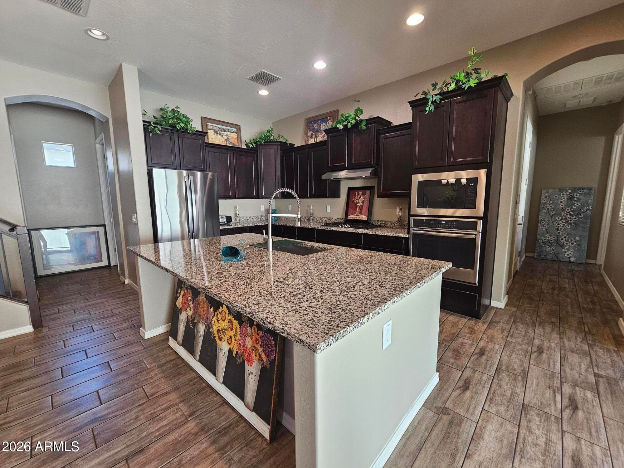 2940 S Beckett Street — photo 2