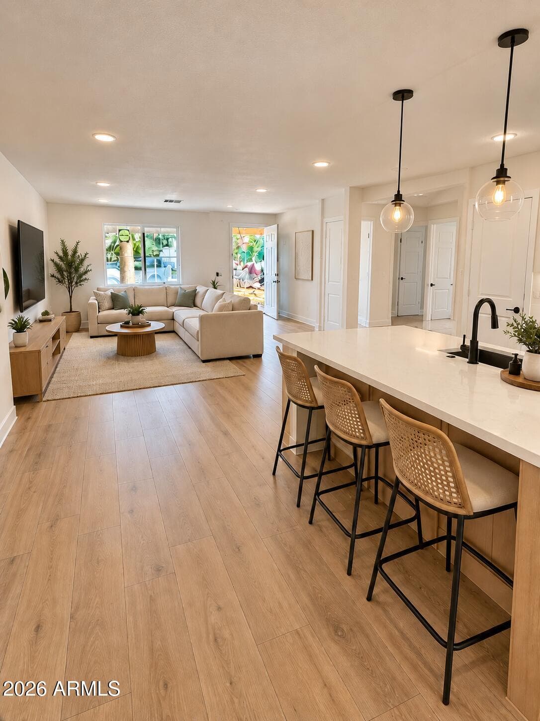 5012 S 35th Drive — photo 8