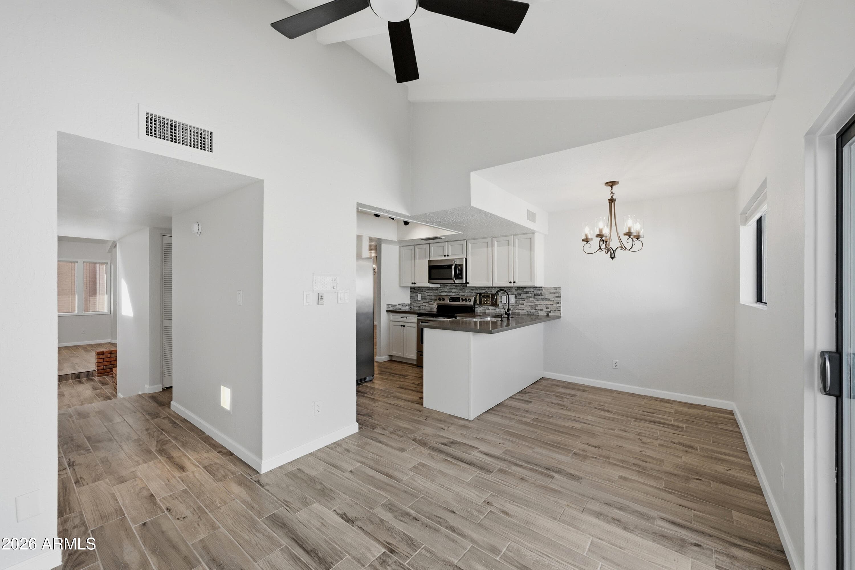 6527 N Maryland Circle — photo 7