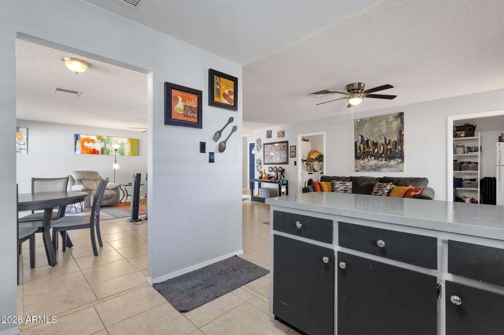 2124 E Colgate Drive — photo 4