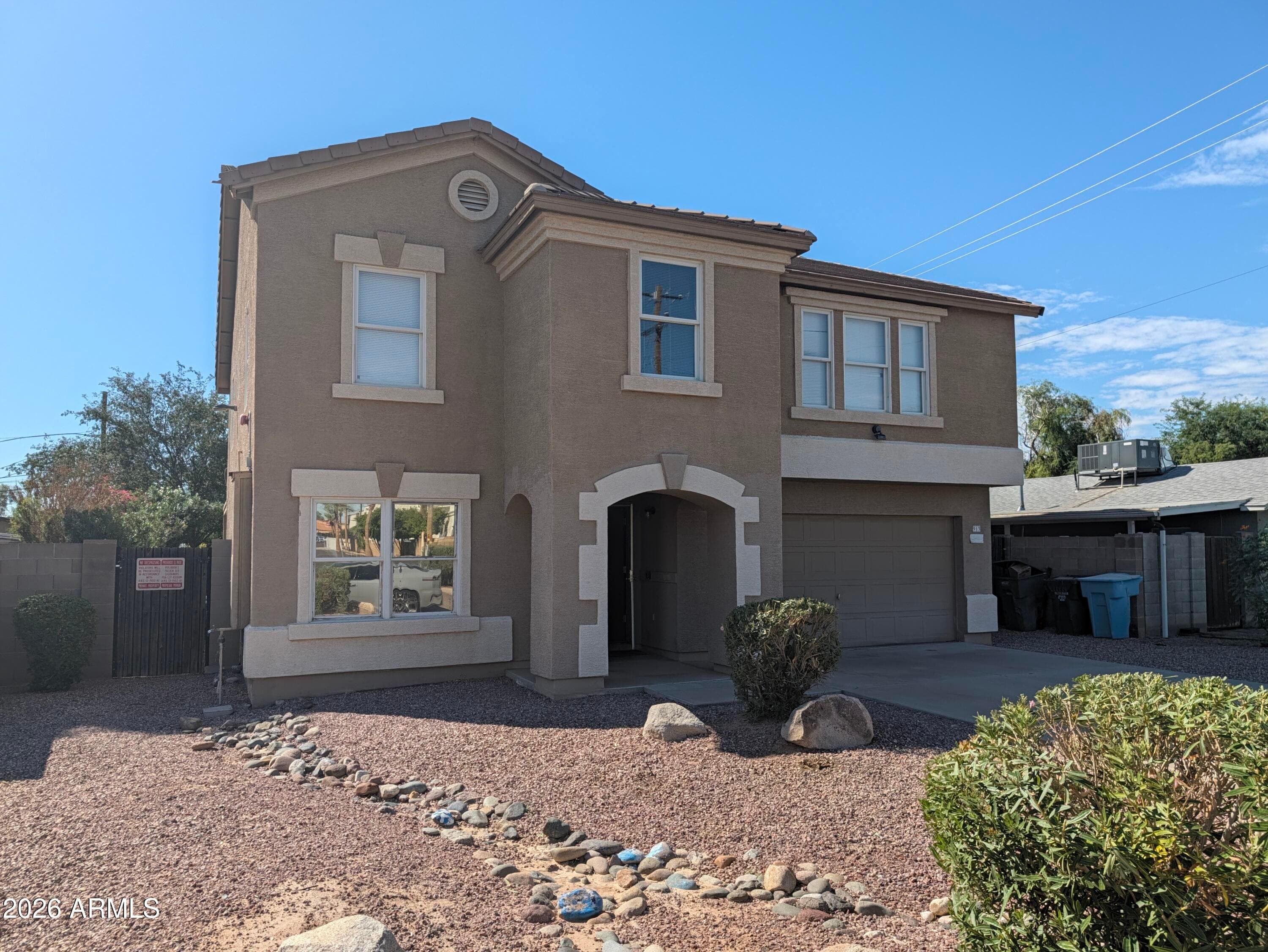 913 W Mariposa Street — photo 2