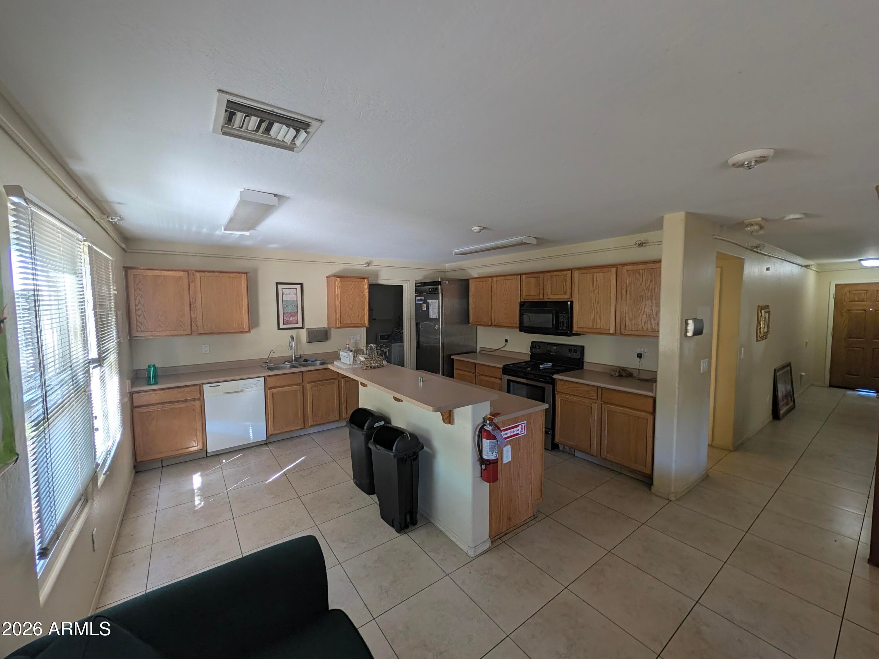 913 W Mariposa Street — photo 7