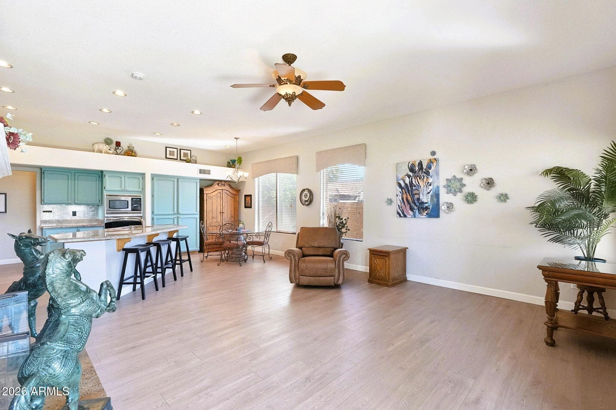 6519 W Crest Lane — photo 7