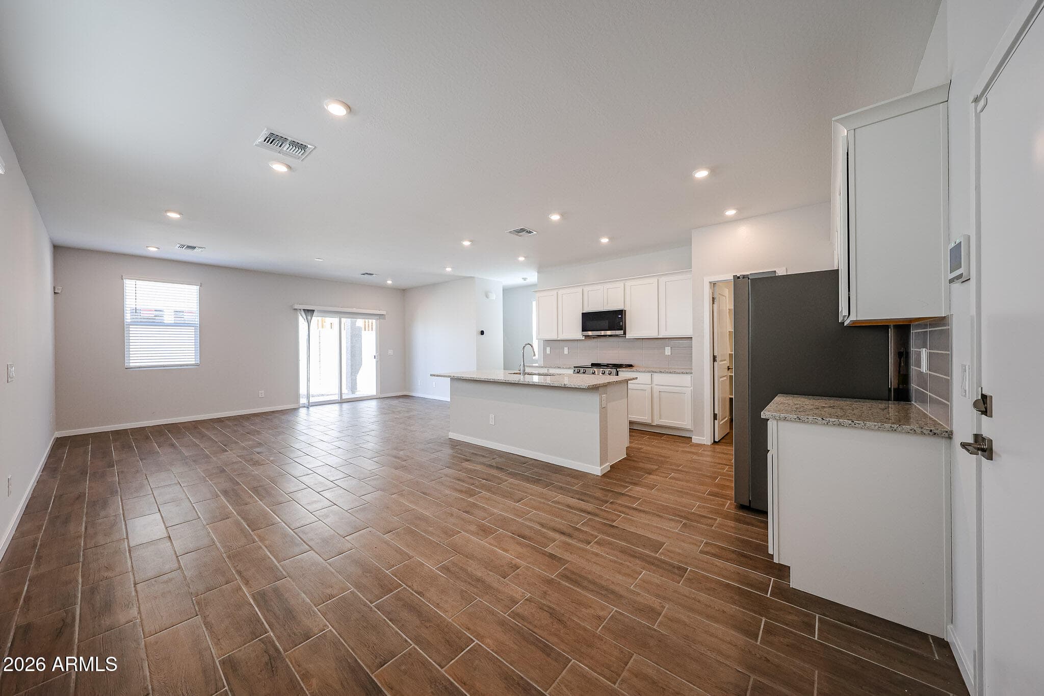 17393 W Villa Hermosa Lane — photo 2