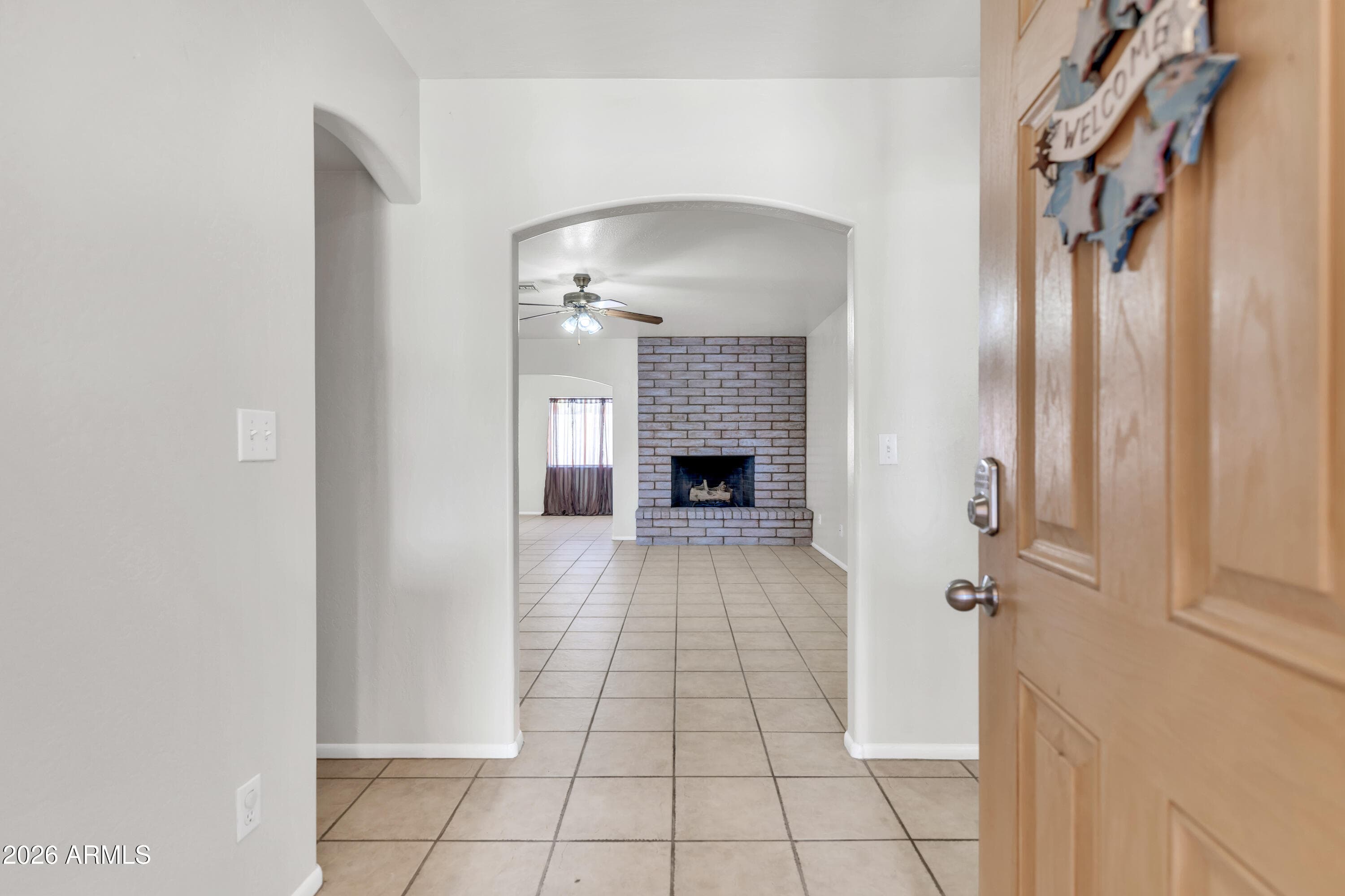 4734 W Sandra Terrace — photo 5