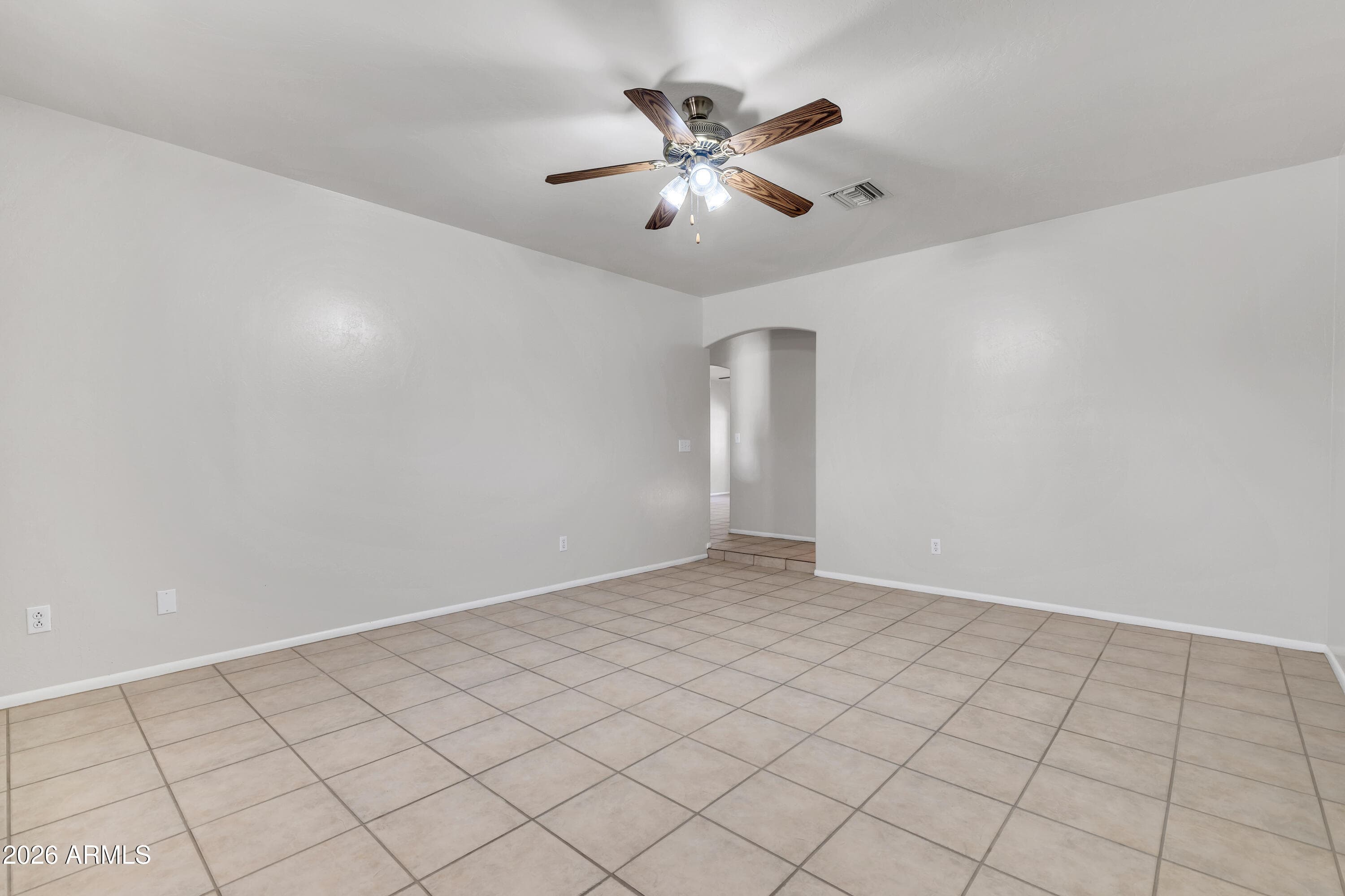 4734 W Sandra Terrace — photo 6