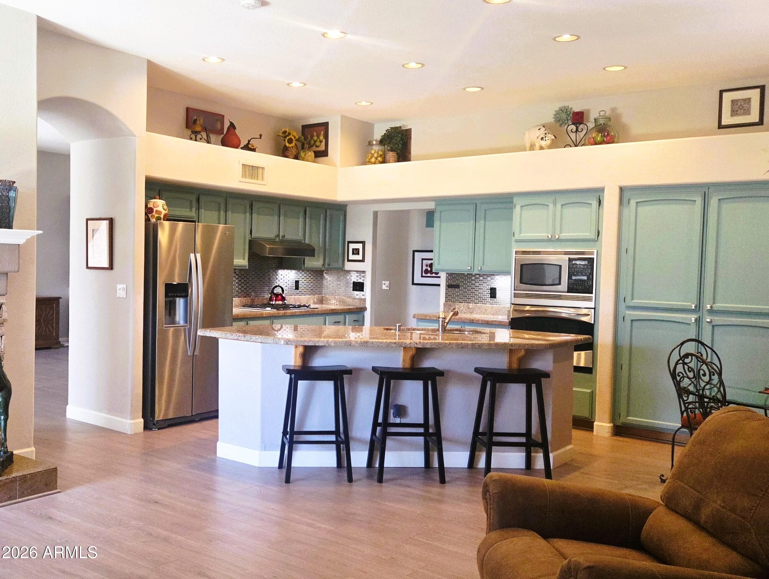 6519 W Crest Lane — photo 5