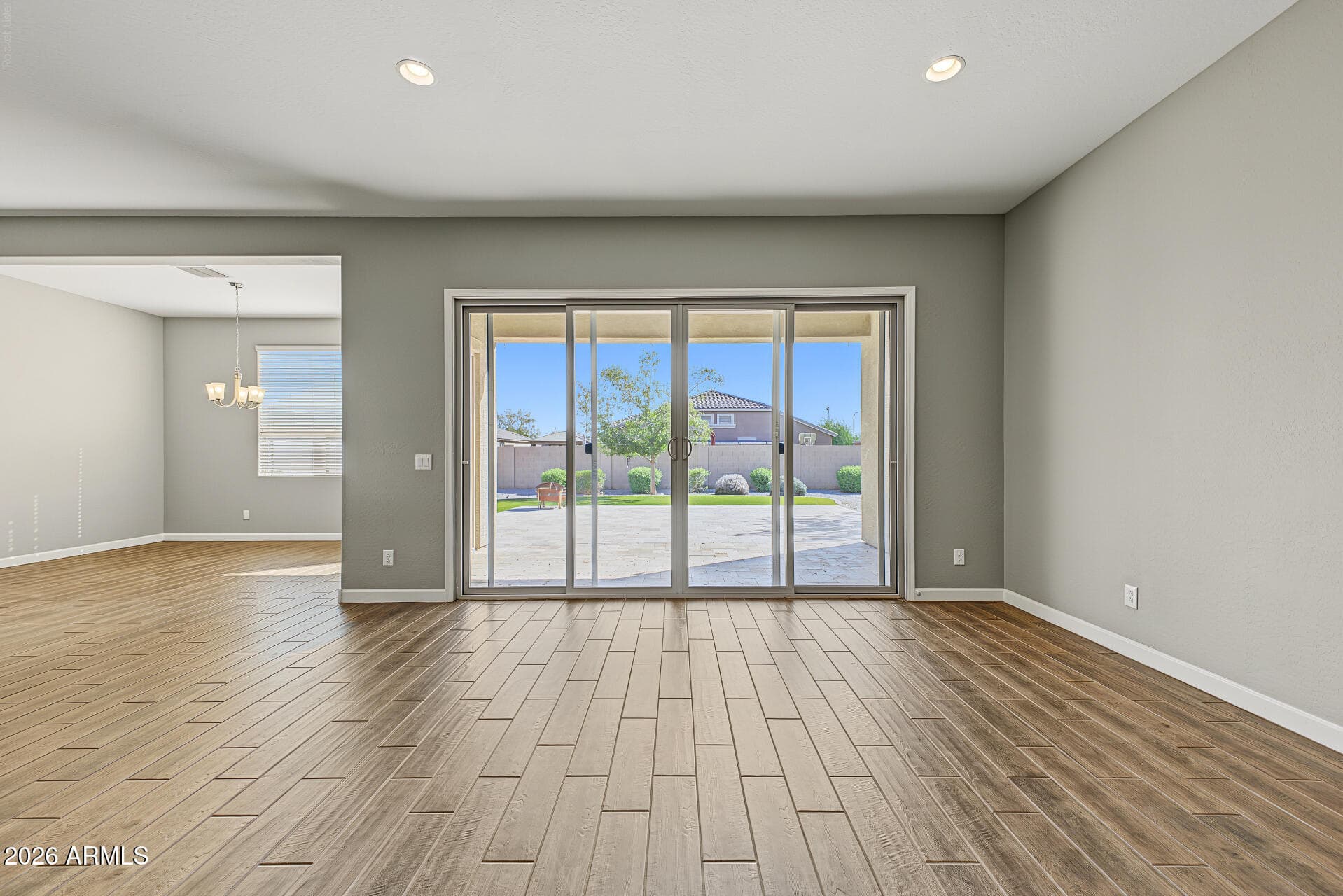 9267 W Denton Lane — photo 7