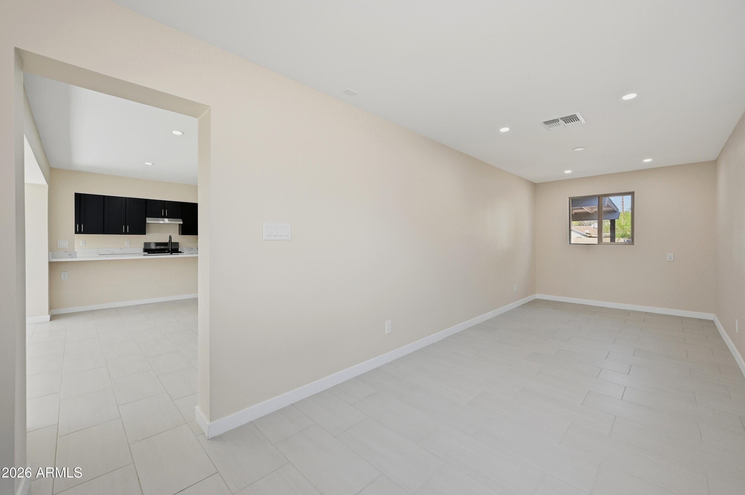 1325 E Avalon Drive — photo 8