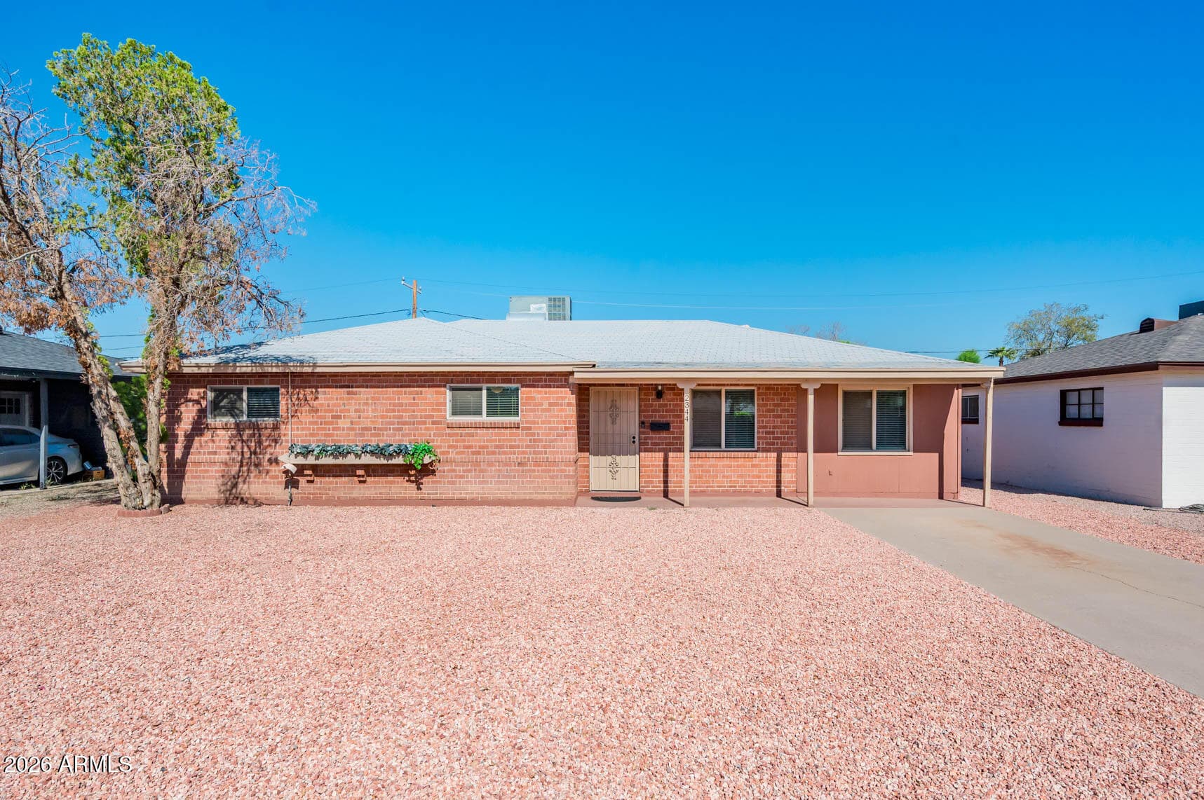 2344 W Mitchell Drive, Phoenix, Arizona