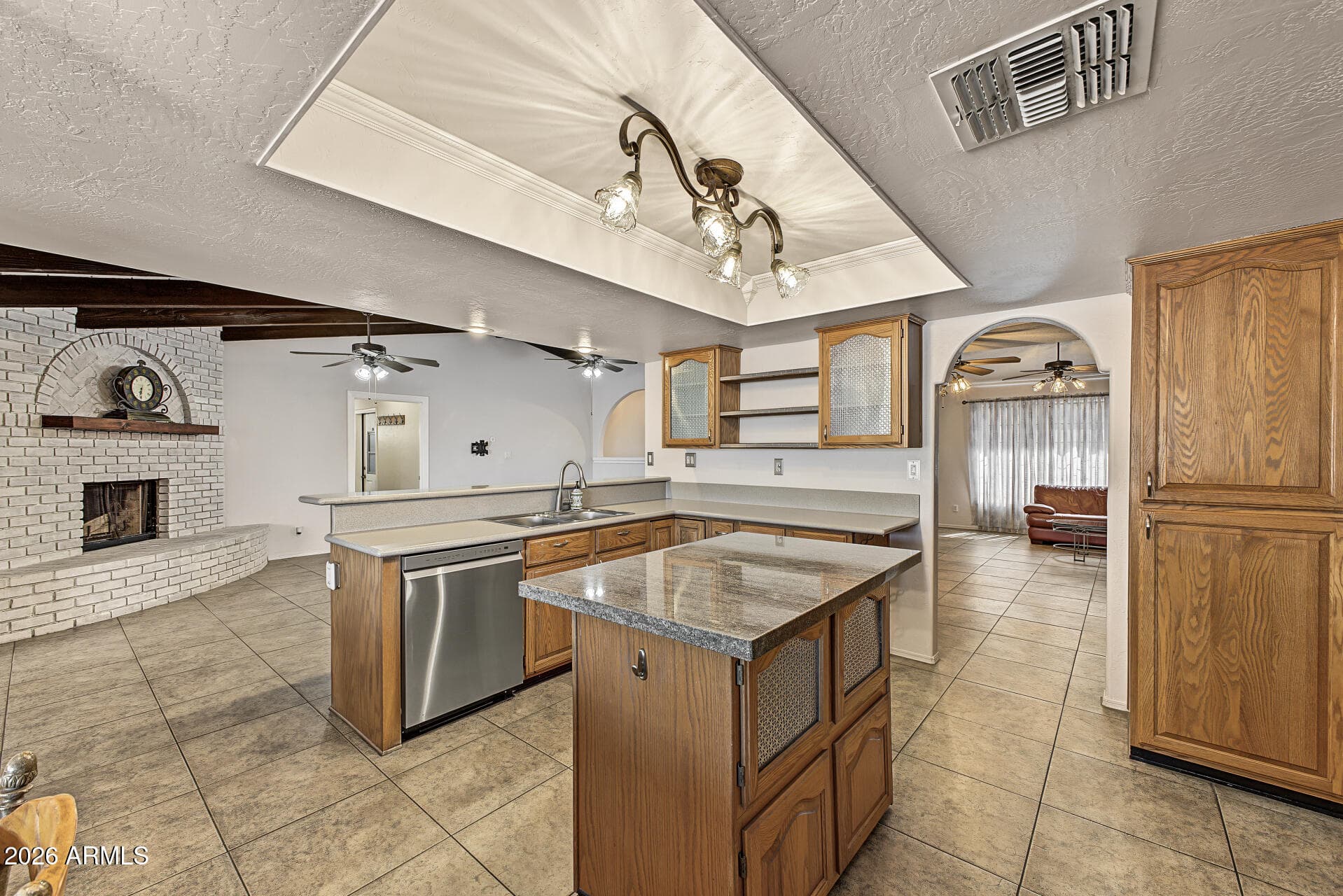 6204 E Camelot Drive — photo 8