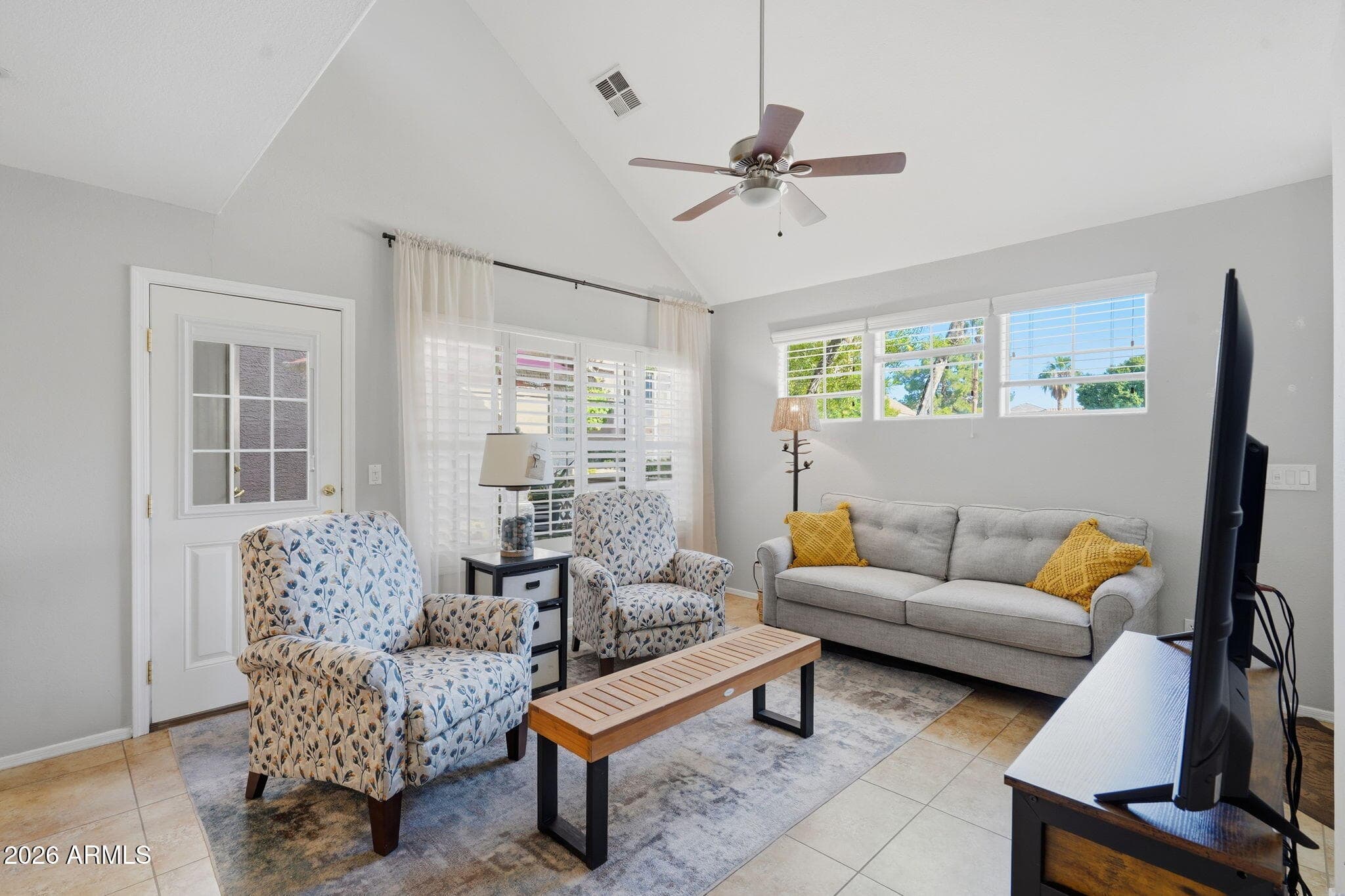 1633 E Lakeside Drive 147 — photo 4