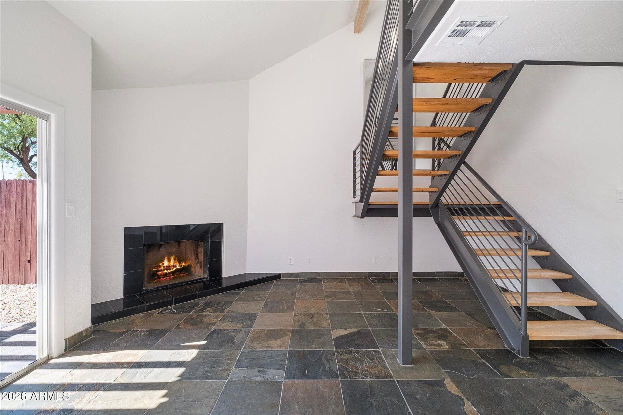 2021 E Solana Drive — photo 4