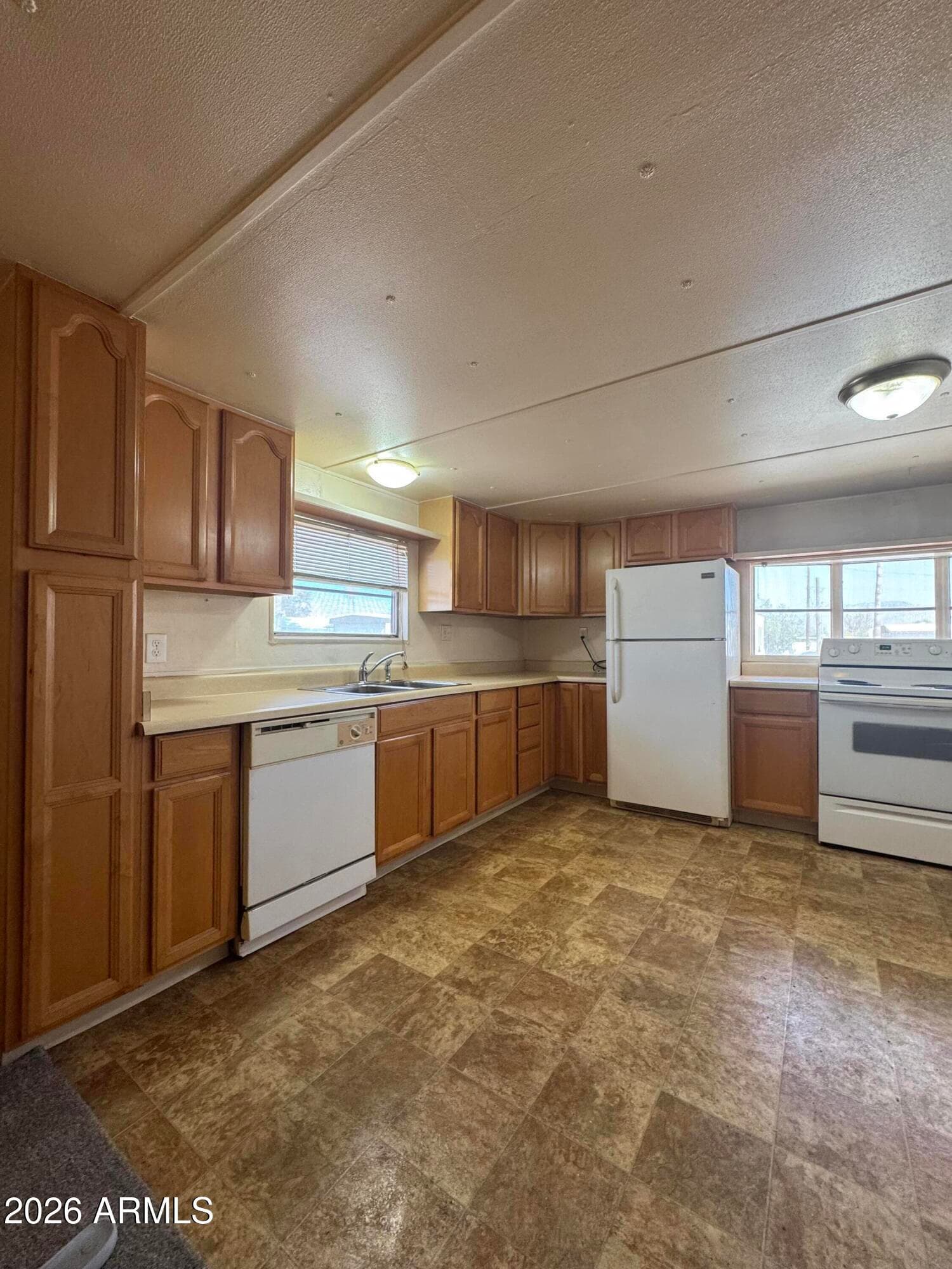 686 N Ocotillo Drive 3 — photo 4