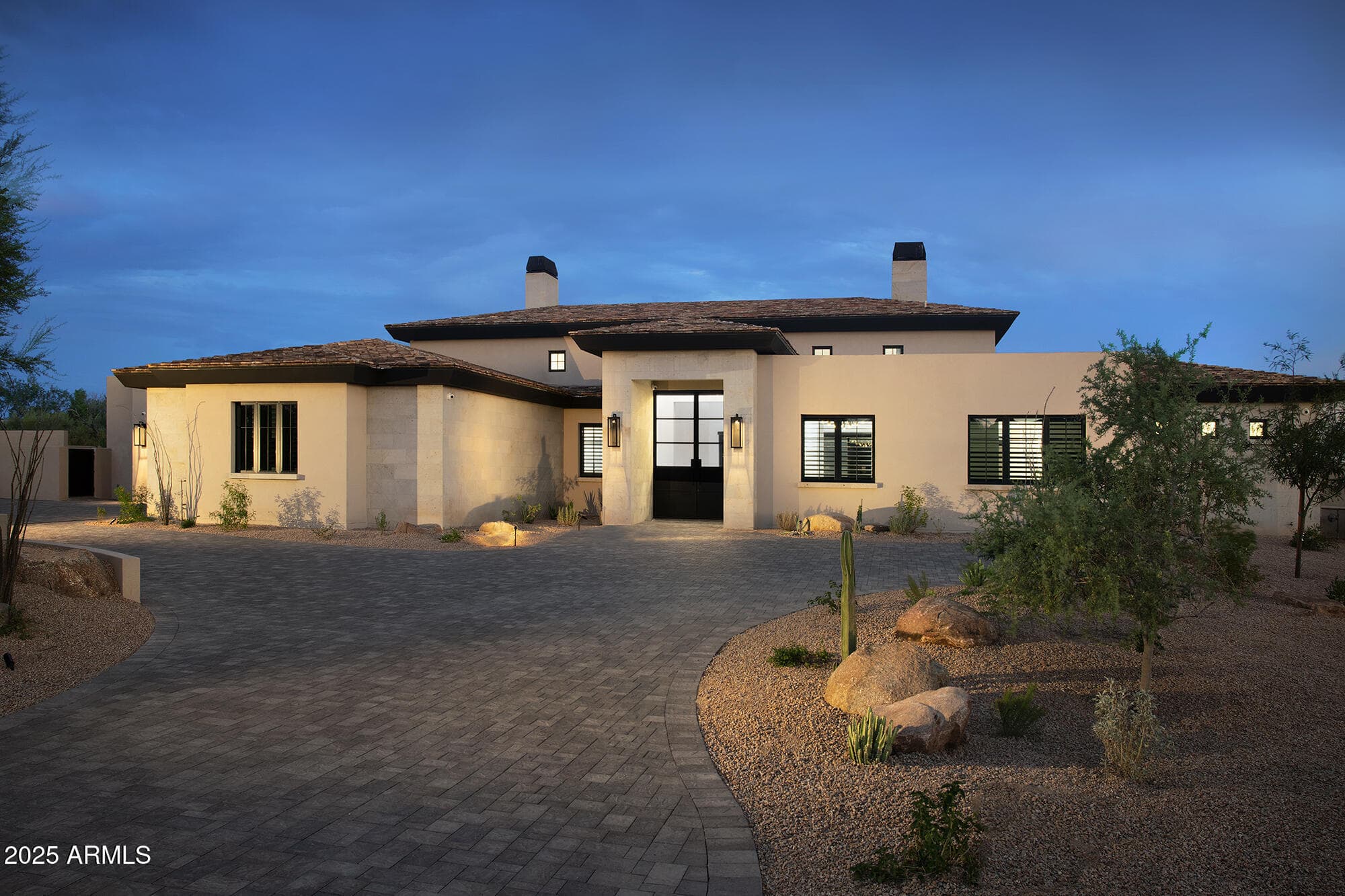 8333 E Whisper Rock Trail — photo 2