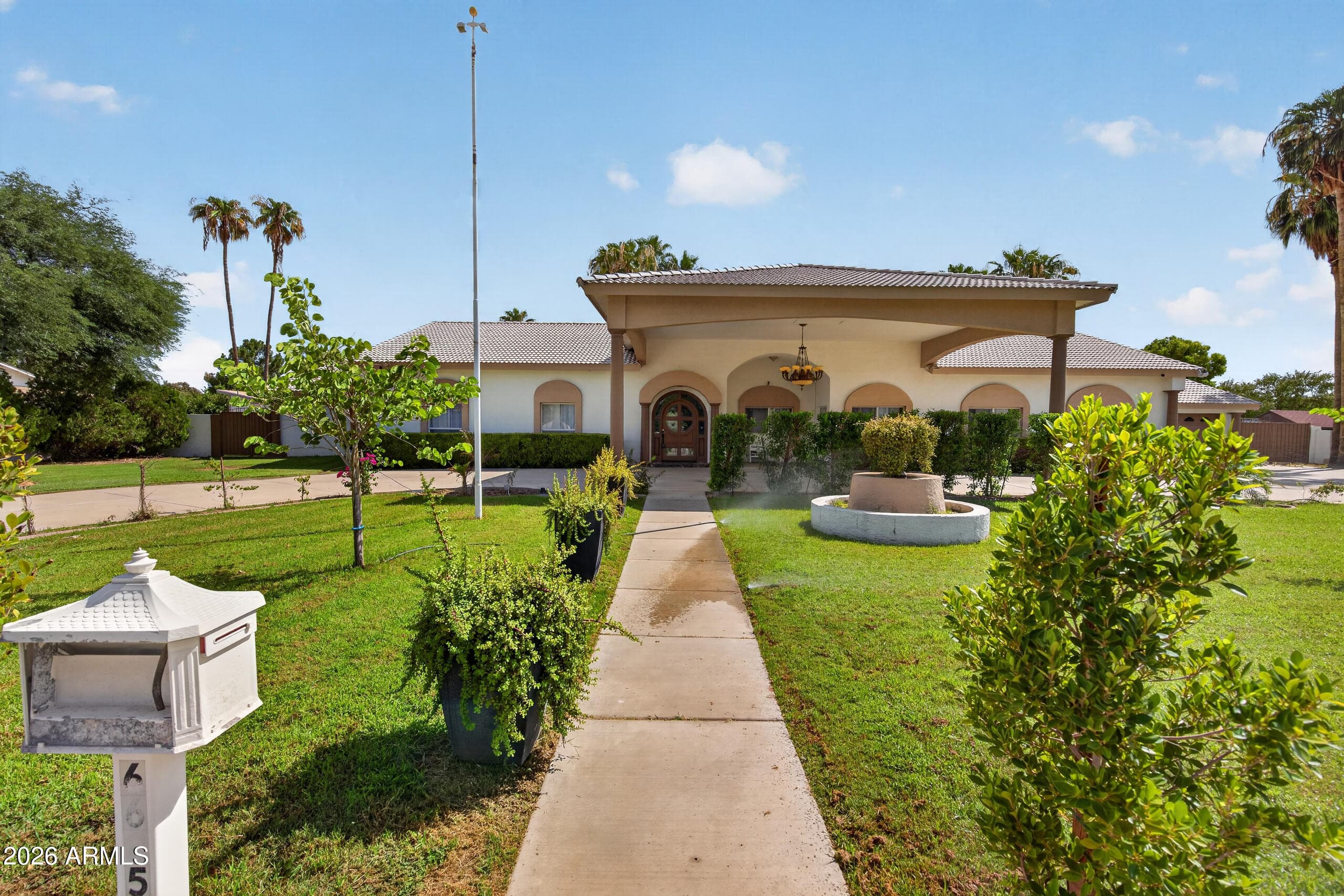 6625 W Sweetwater Avenue — photo 3