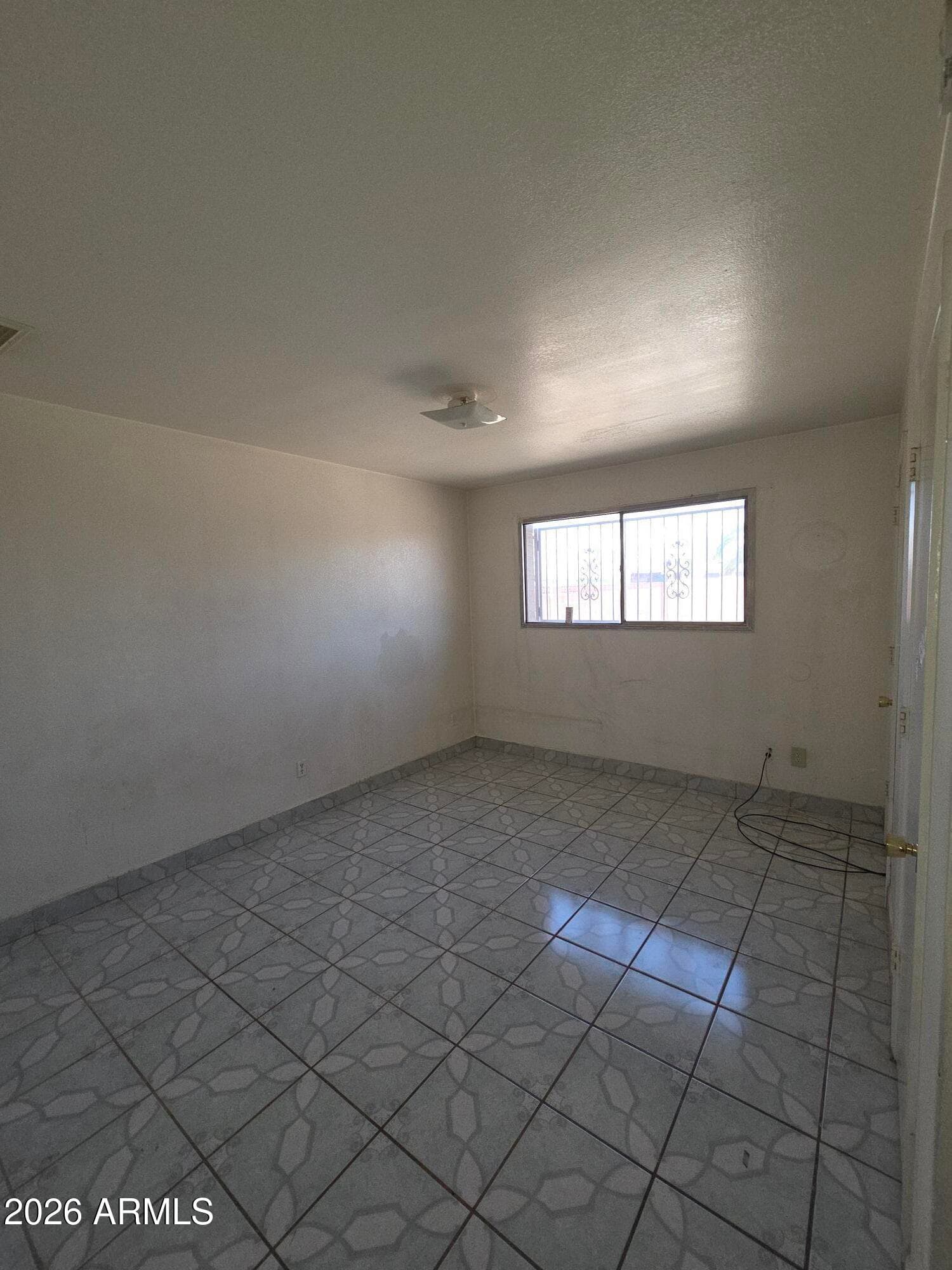 5210 W Windsor Avenue — photo 6