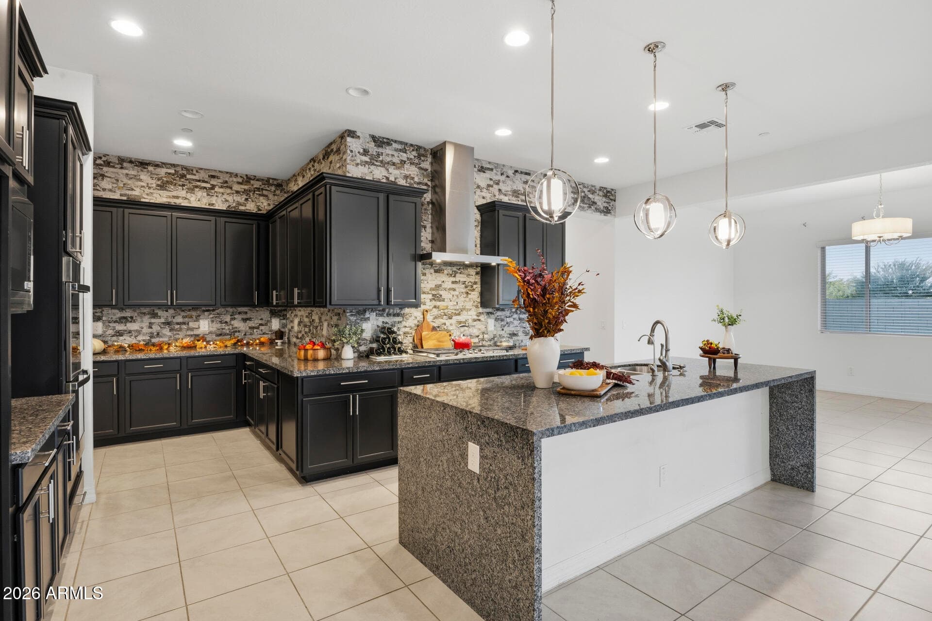 18134 W Highland Avenue — photo 7