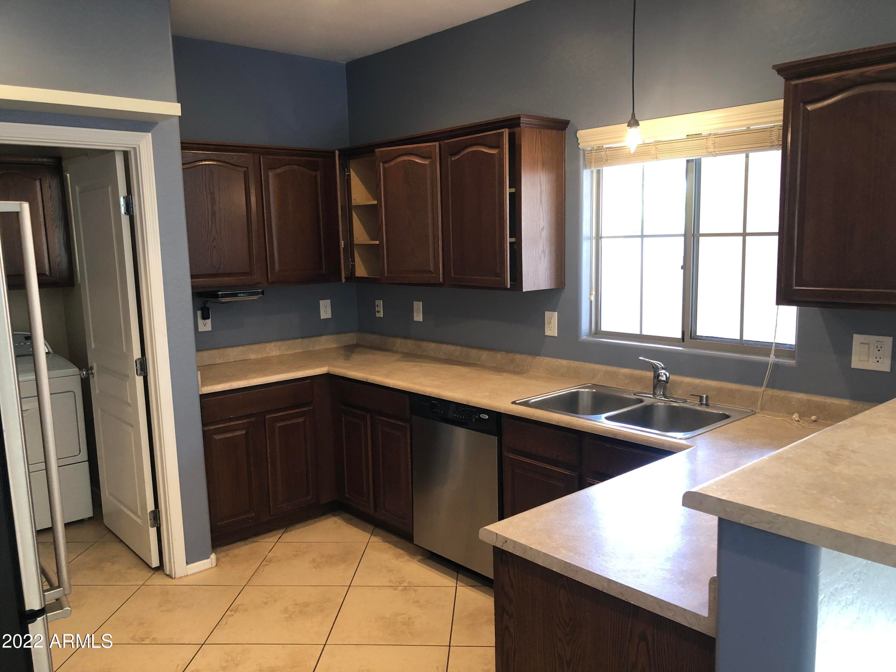 15351 W Charter Oak Road — photo 2