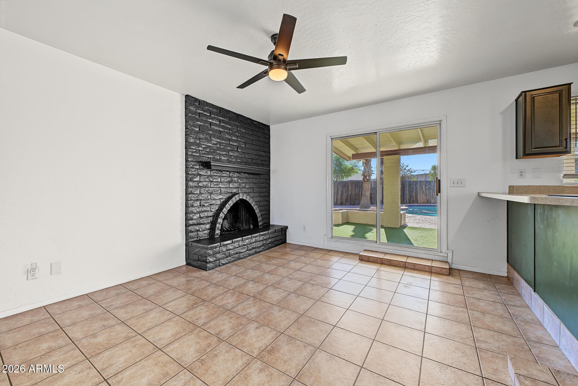 2361 E Riviera Drive — photo 3