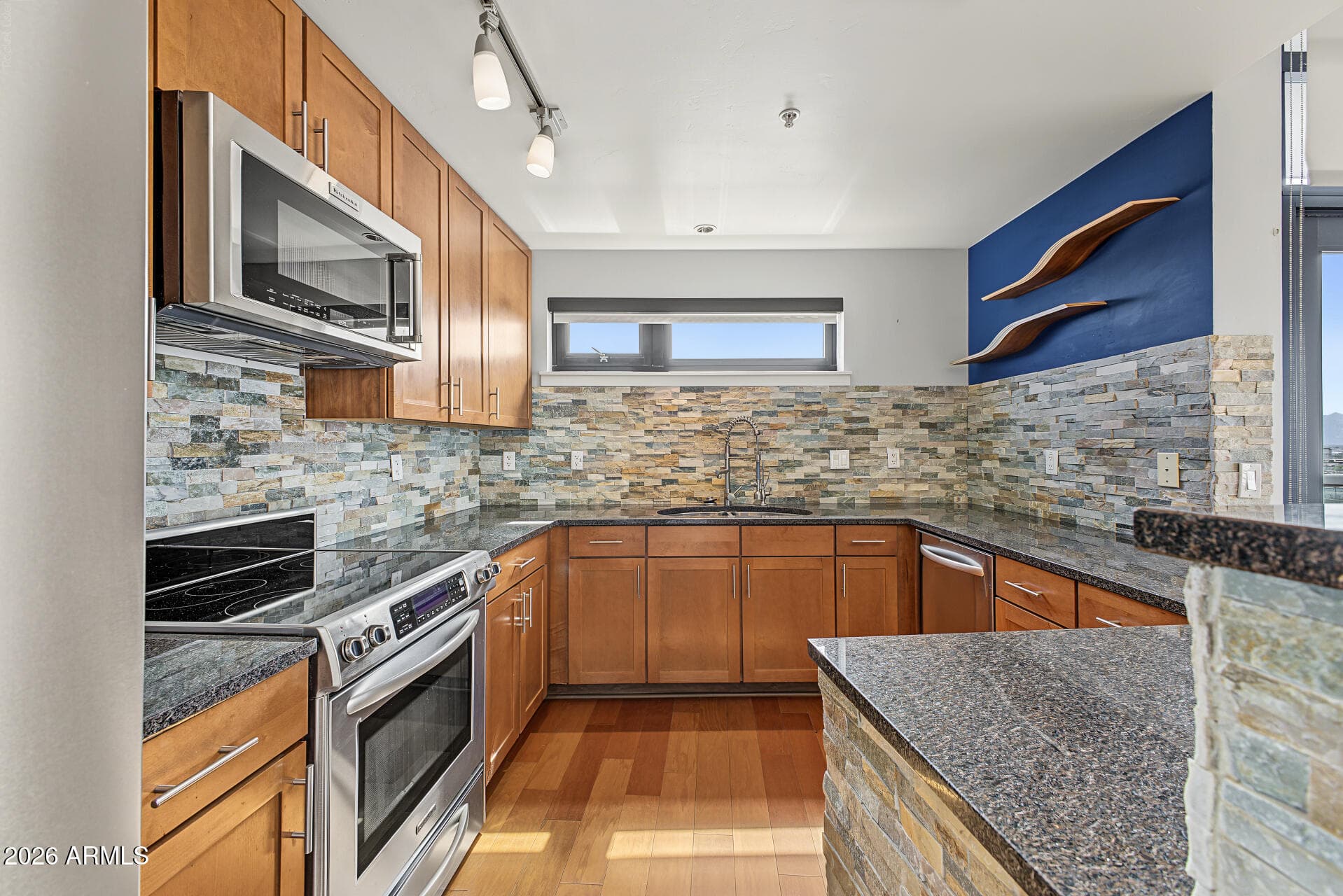 310 S 4th Street 1201 — photo 4