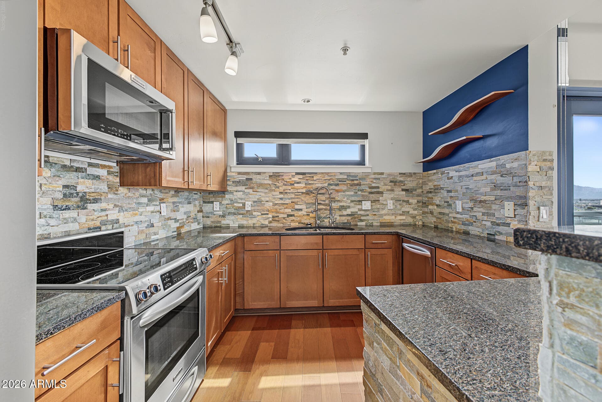 310 S 4th Street 1201 — photo 7