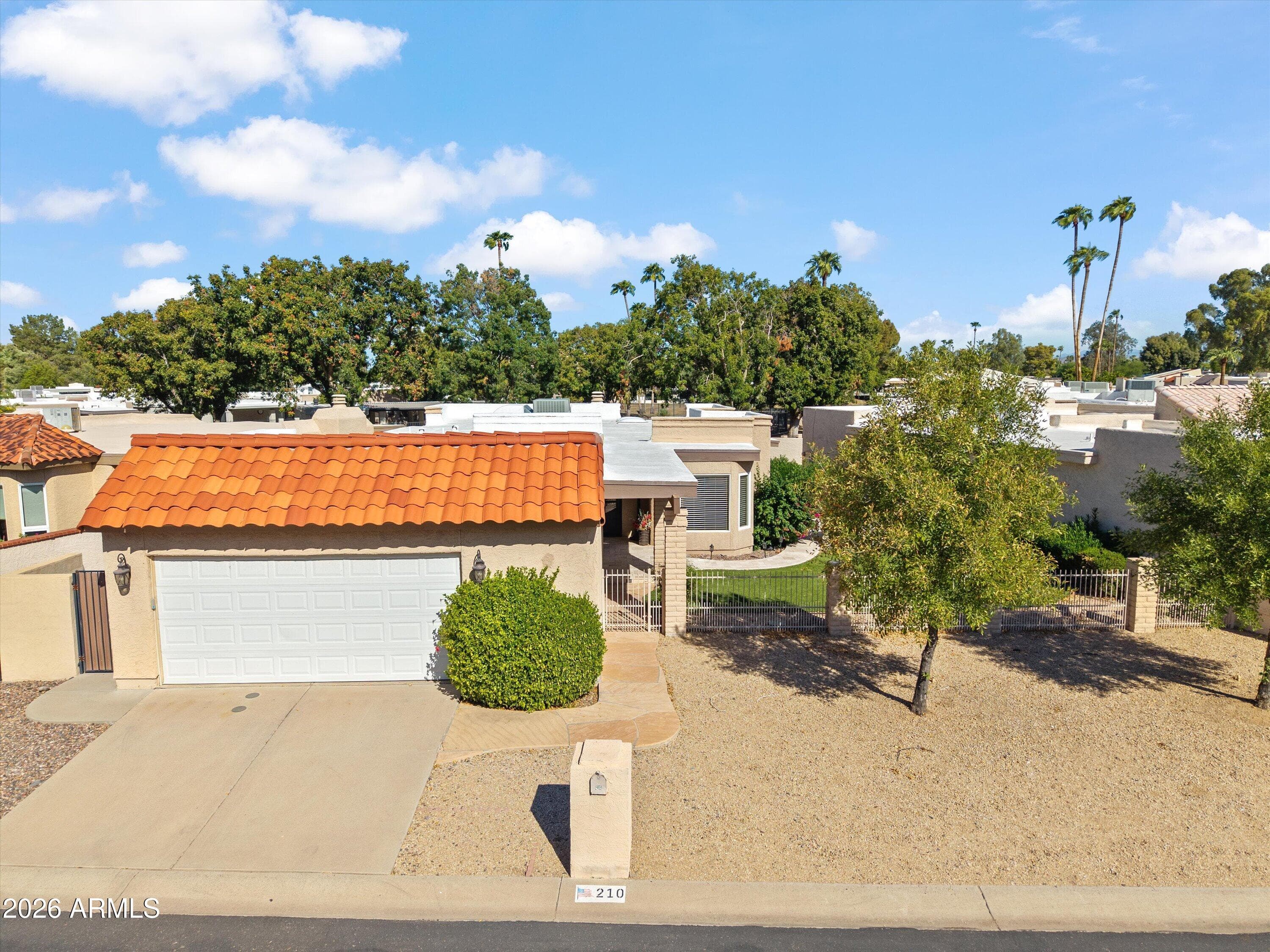 210 W Canterbury Lane