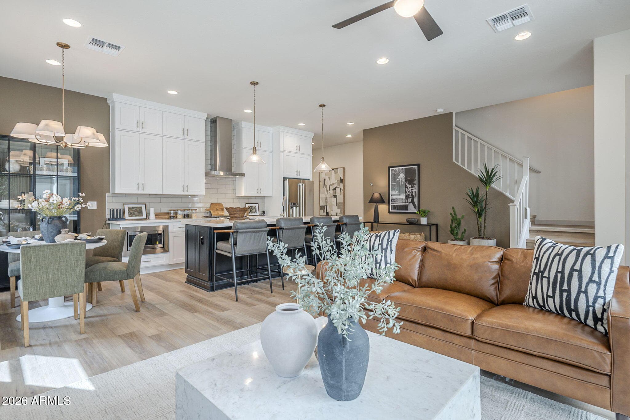 112 W Willo Court — photo 3