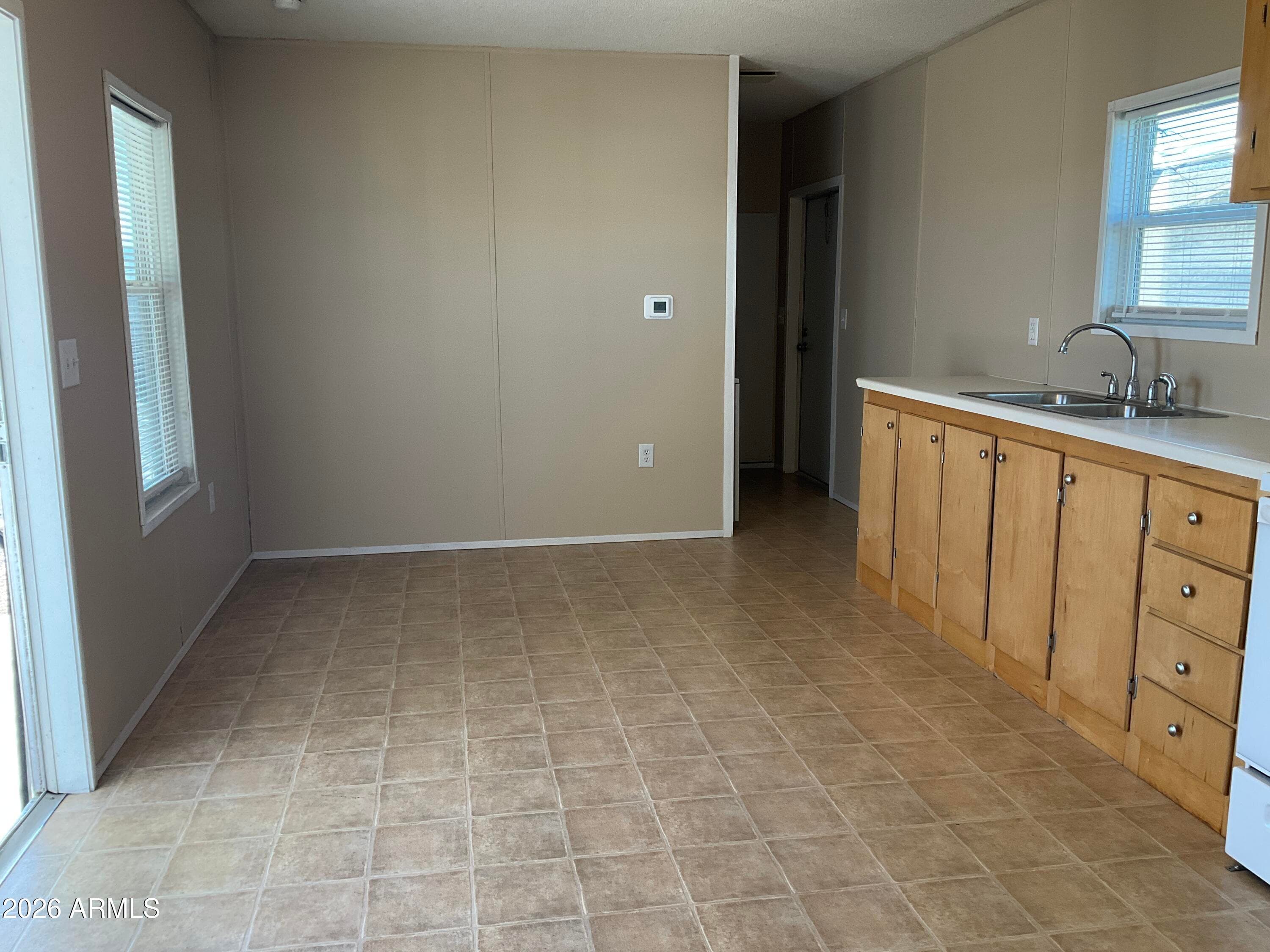 29 W Southern Avenue 29 — photo 3