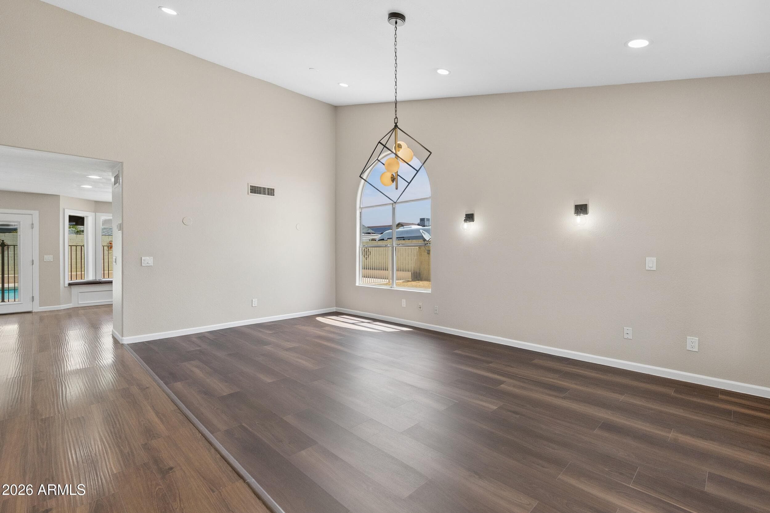 7726 W Cinnabar Avenue — photo 5