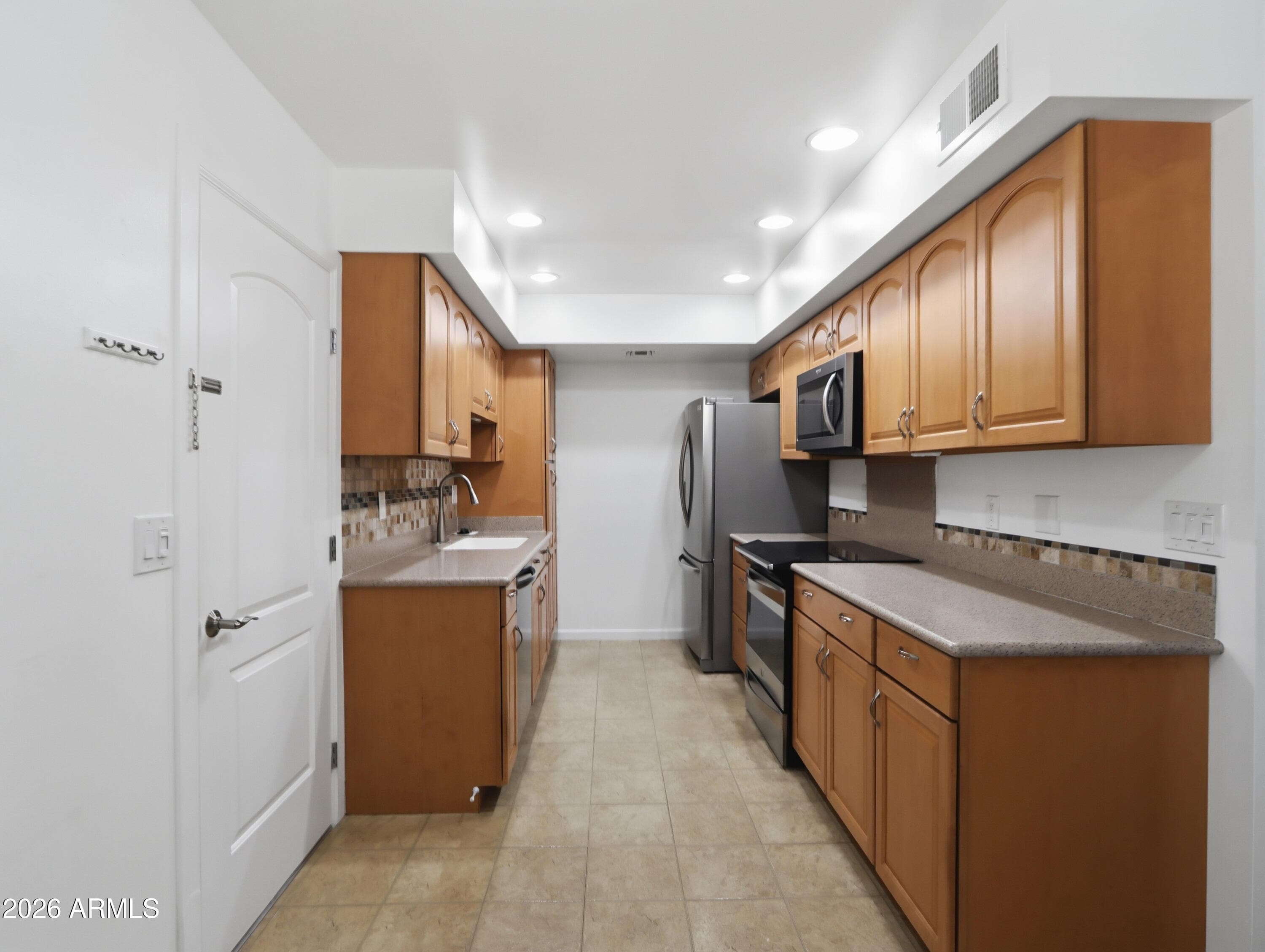 10118 N 96th Avenue B — photo 6