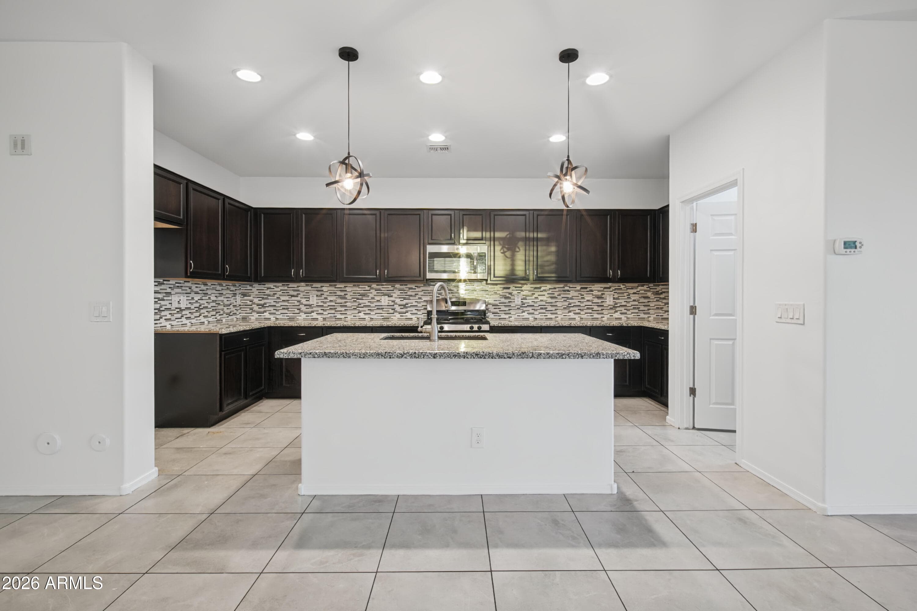 18575 W Pueblo Avenue — photo 5