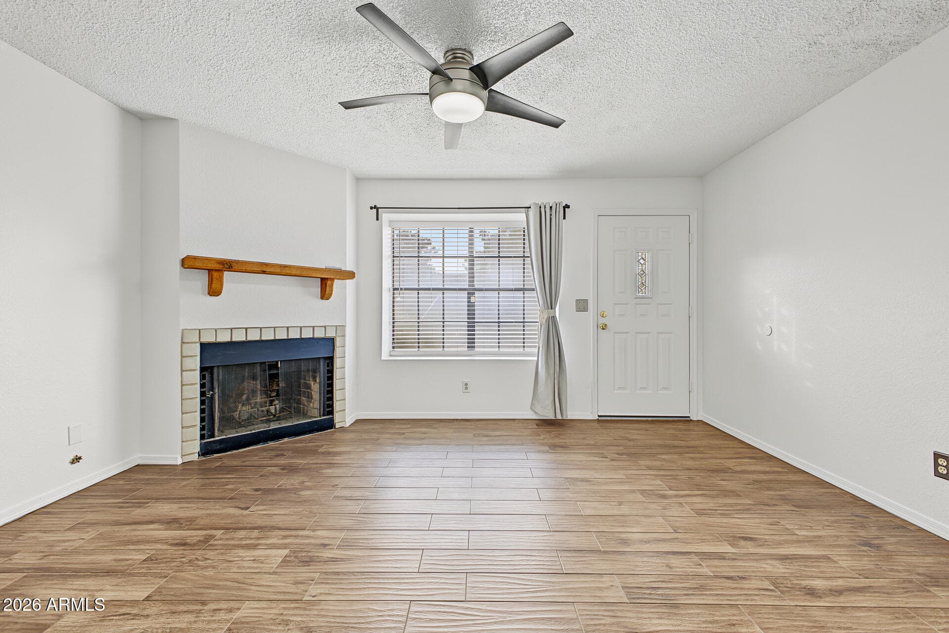 921 W University Drive 1110 — photo 4